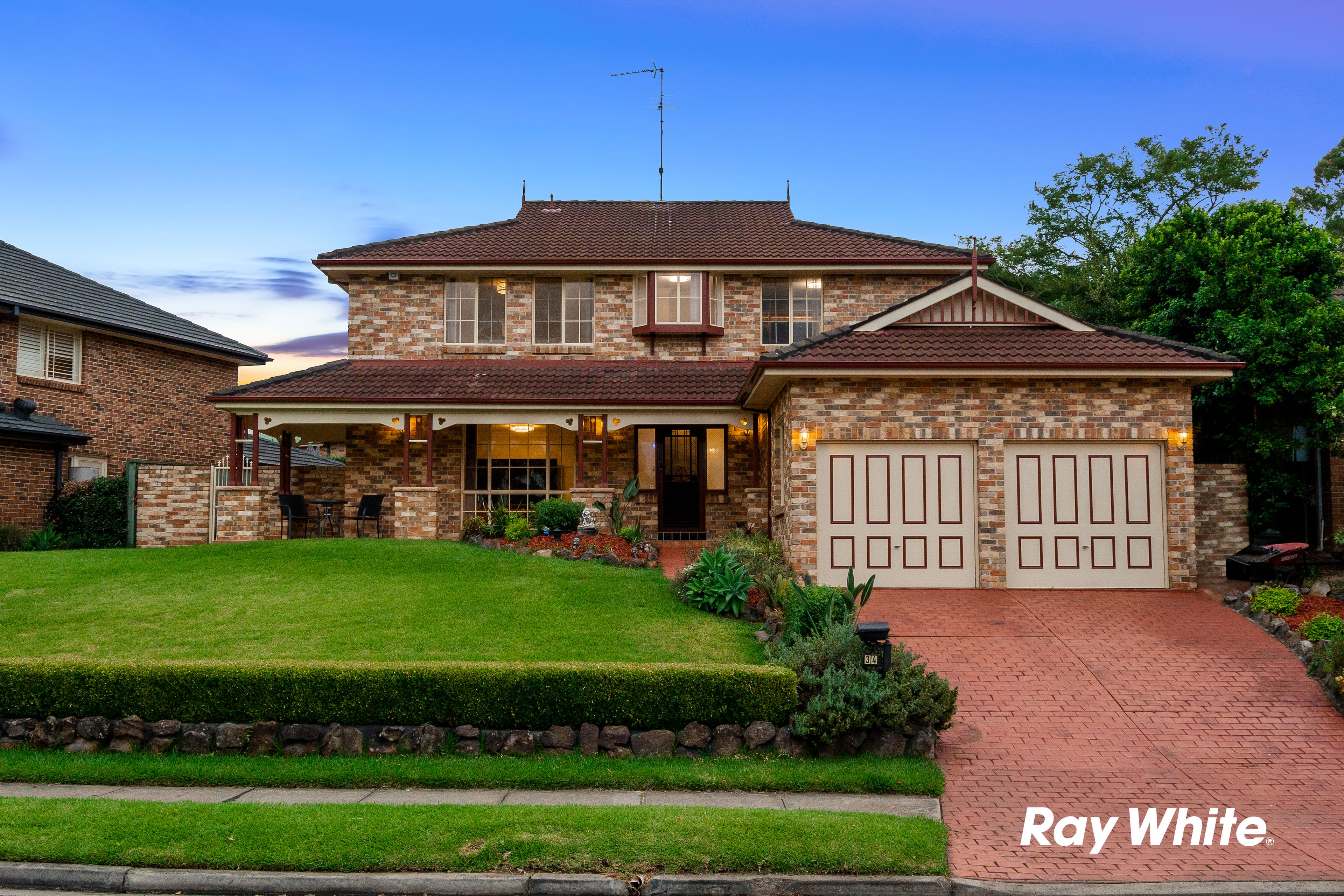 34 Alamar Crescent, Quakers Hill NSW 2763