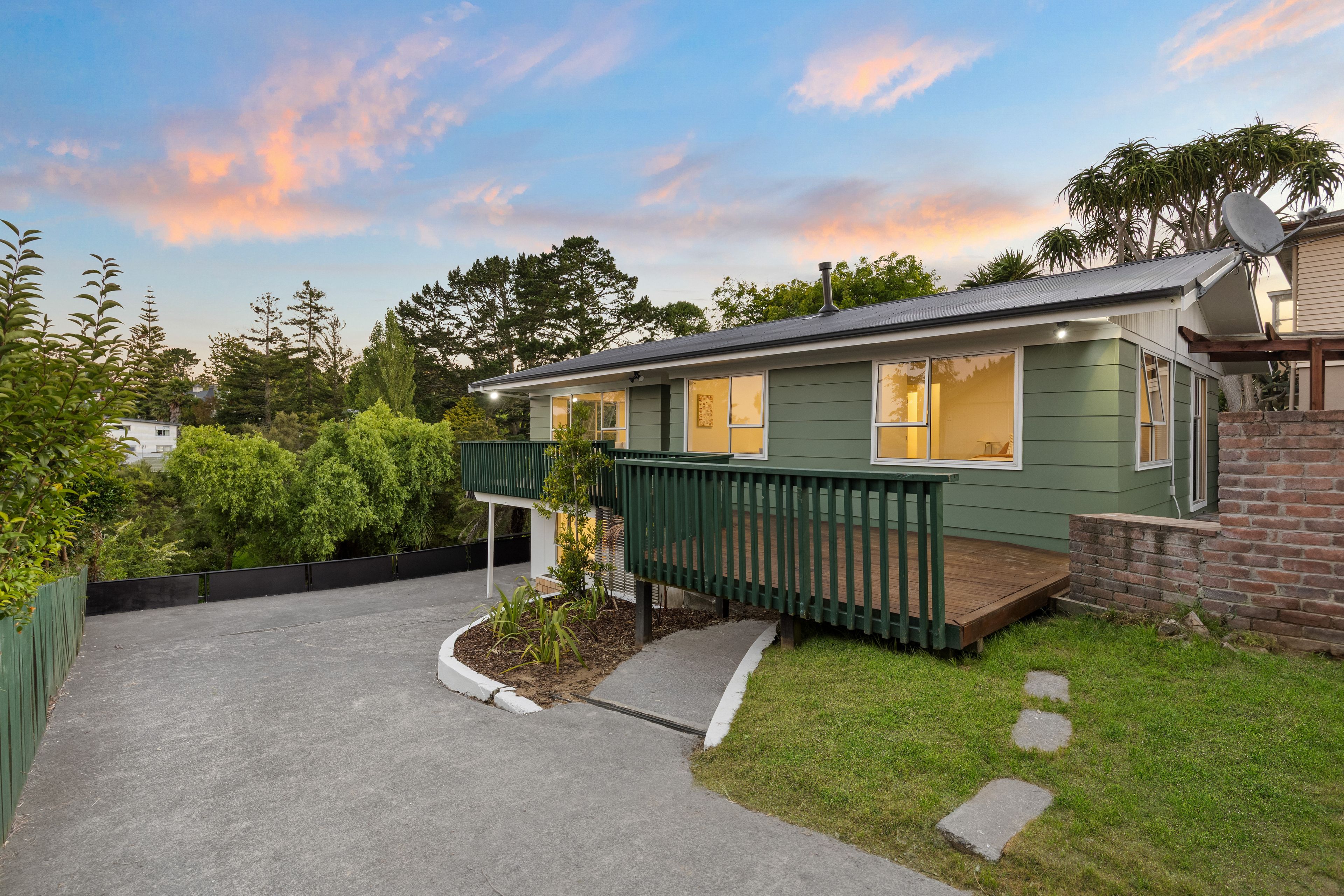 14 Withers Road, Glen Eden, Waitakere City