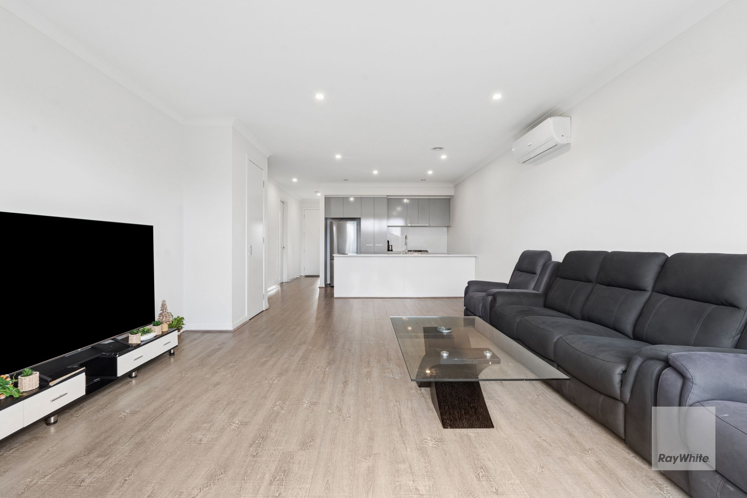 14 Lenox Walk — photo 6 of 18