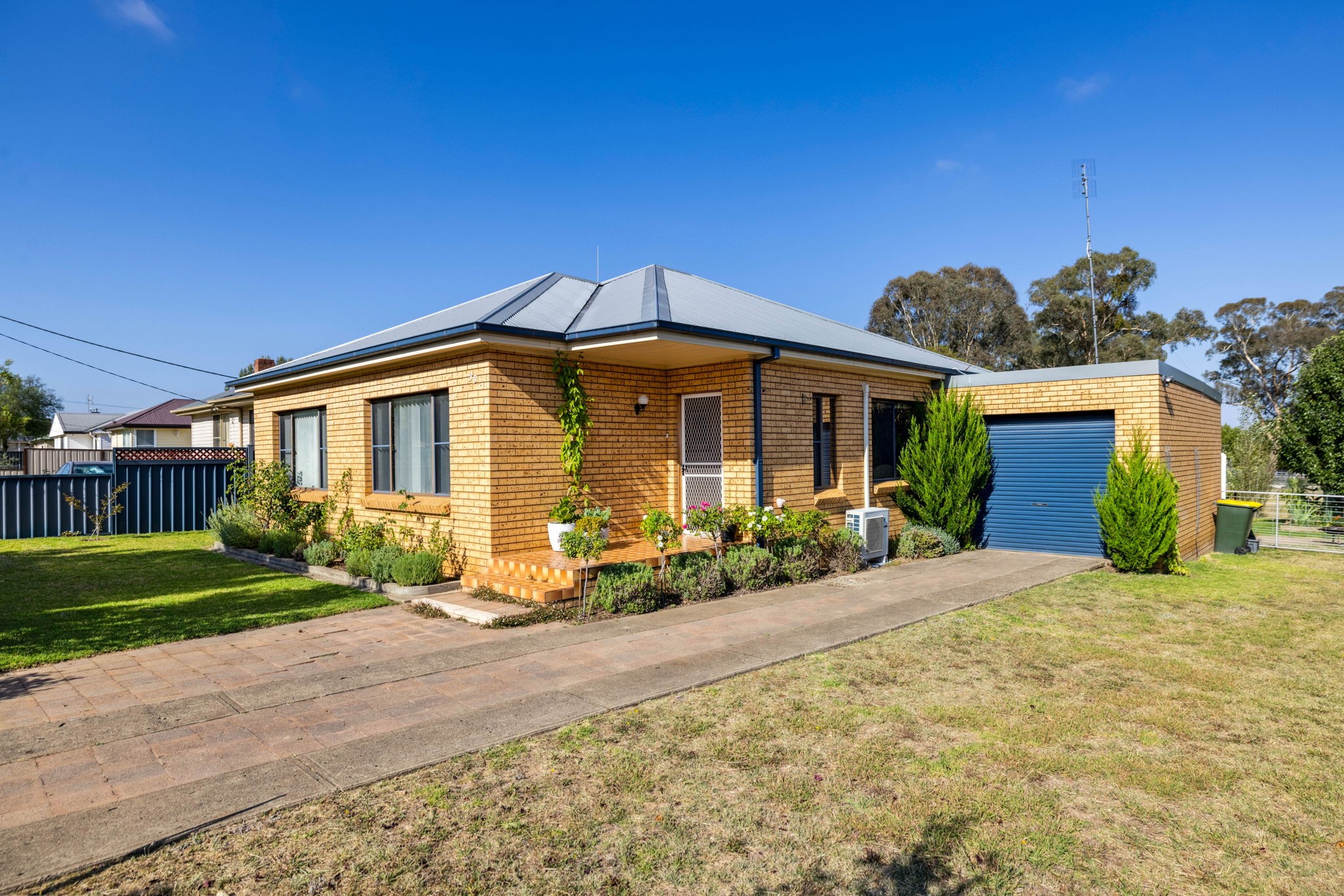 33 Dry Street, Boorowa, NSW 2586