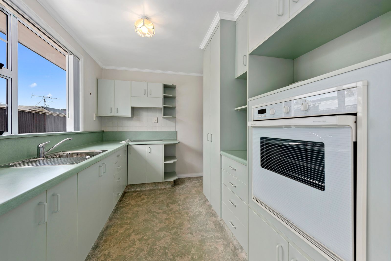 1/14 Rongonui Street, Elderslea, Upper Hutt City
