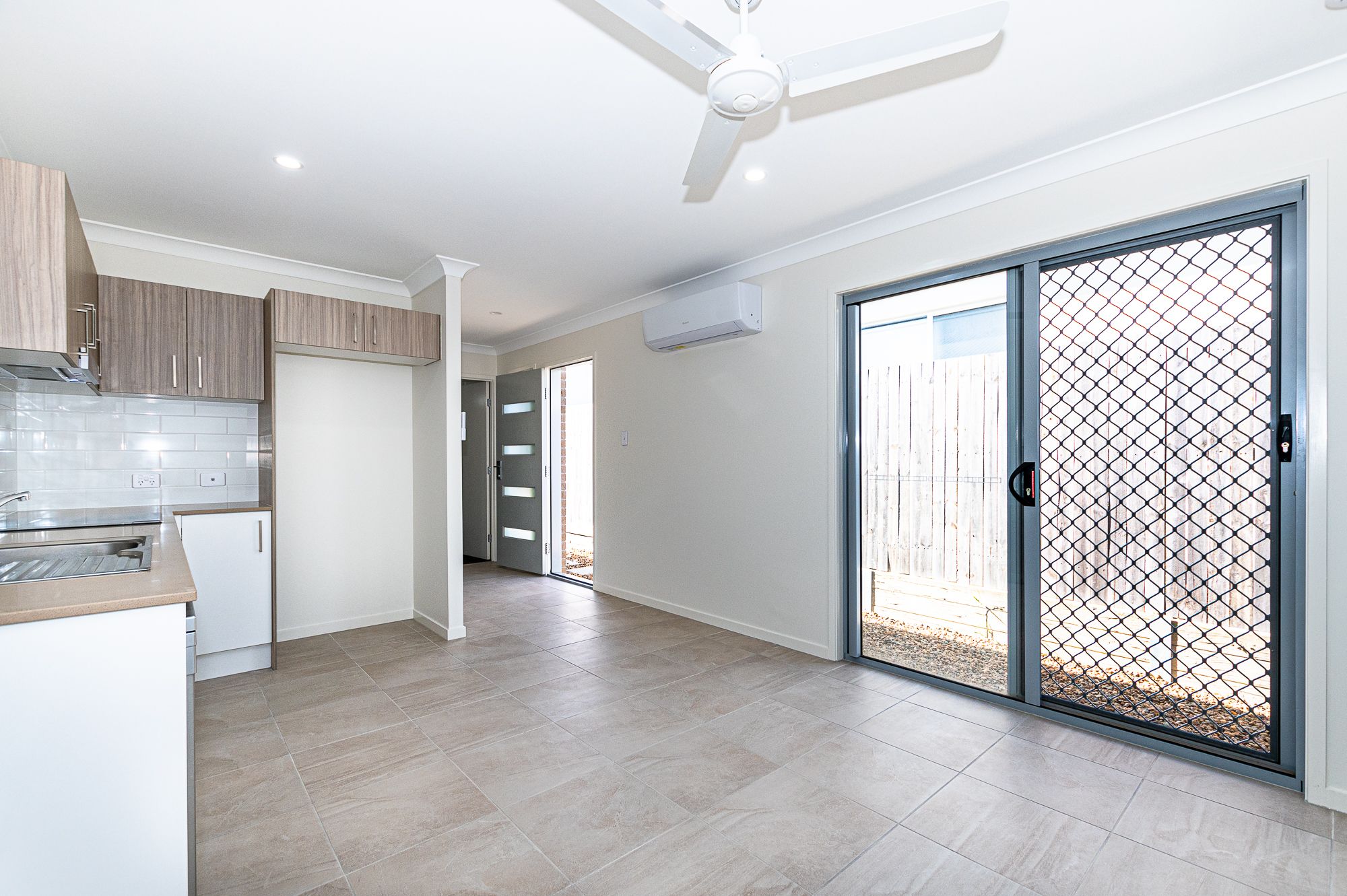 2/47 Tranquillity Court, Eagleby, QLD 4207