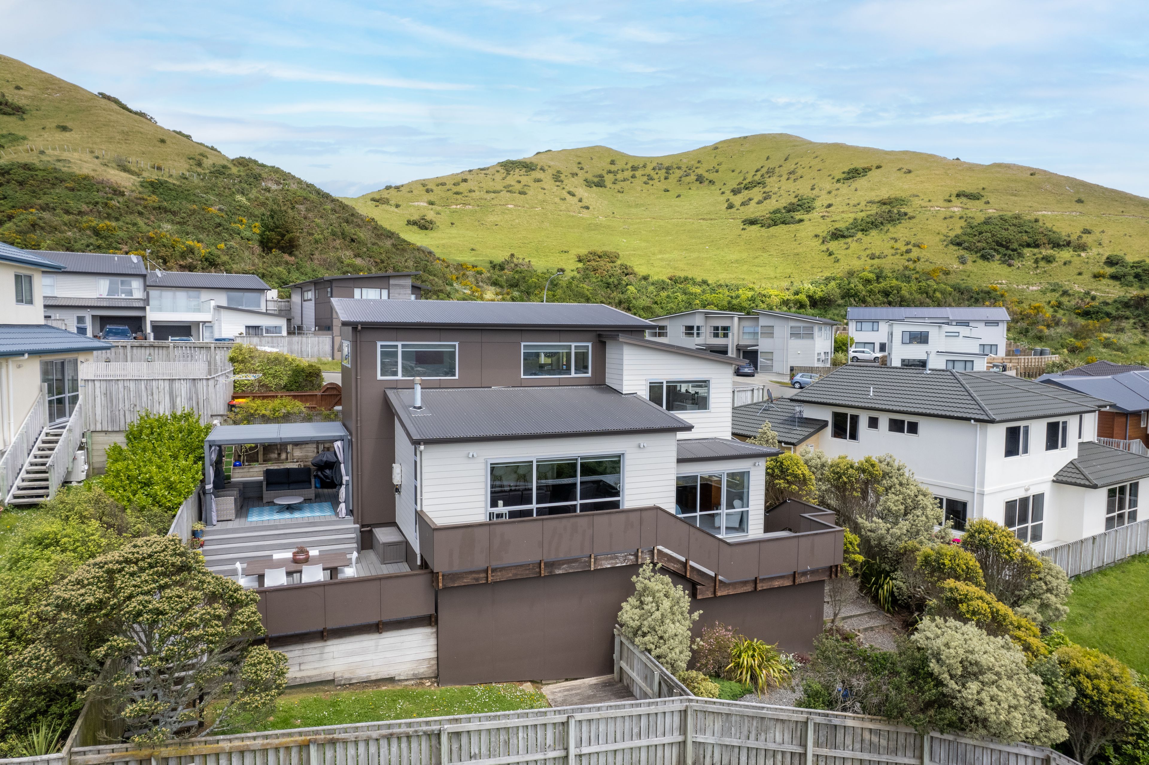 22 Comber Place, Johnsonville, Wellington City 6037 - Sold House - Ray ...
