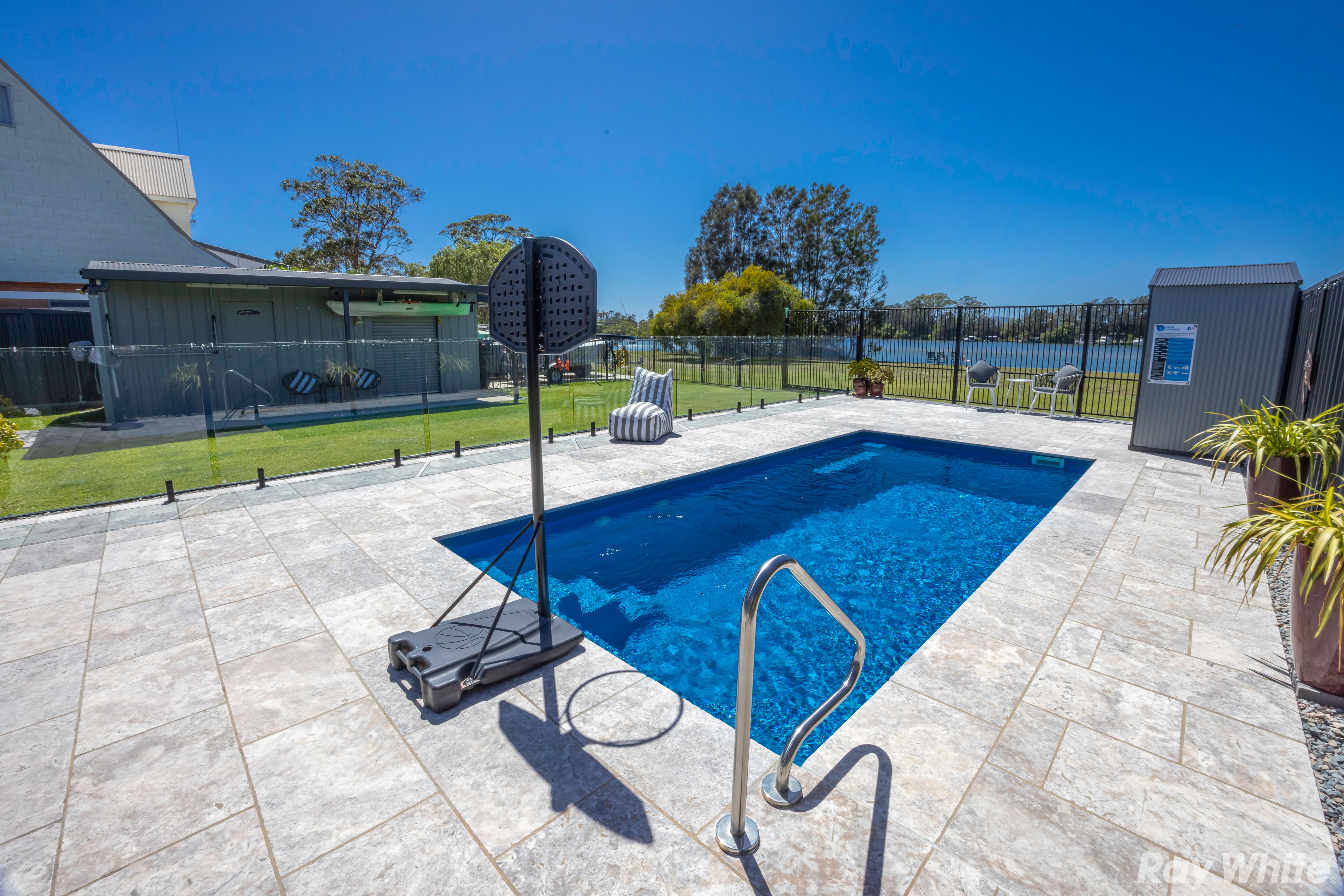 16 Rest Point Parade, Tuncurry, NSW 2428