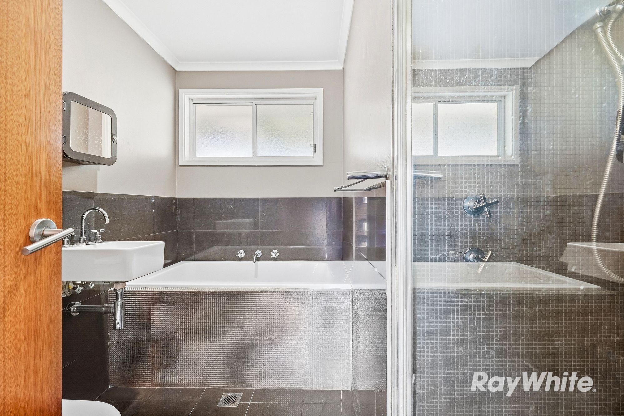 37 Aquarius Crescent — photo 13 of 29