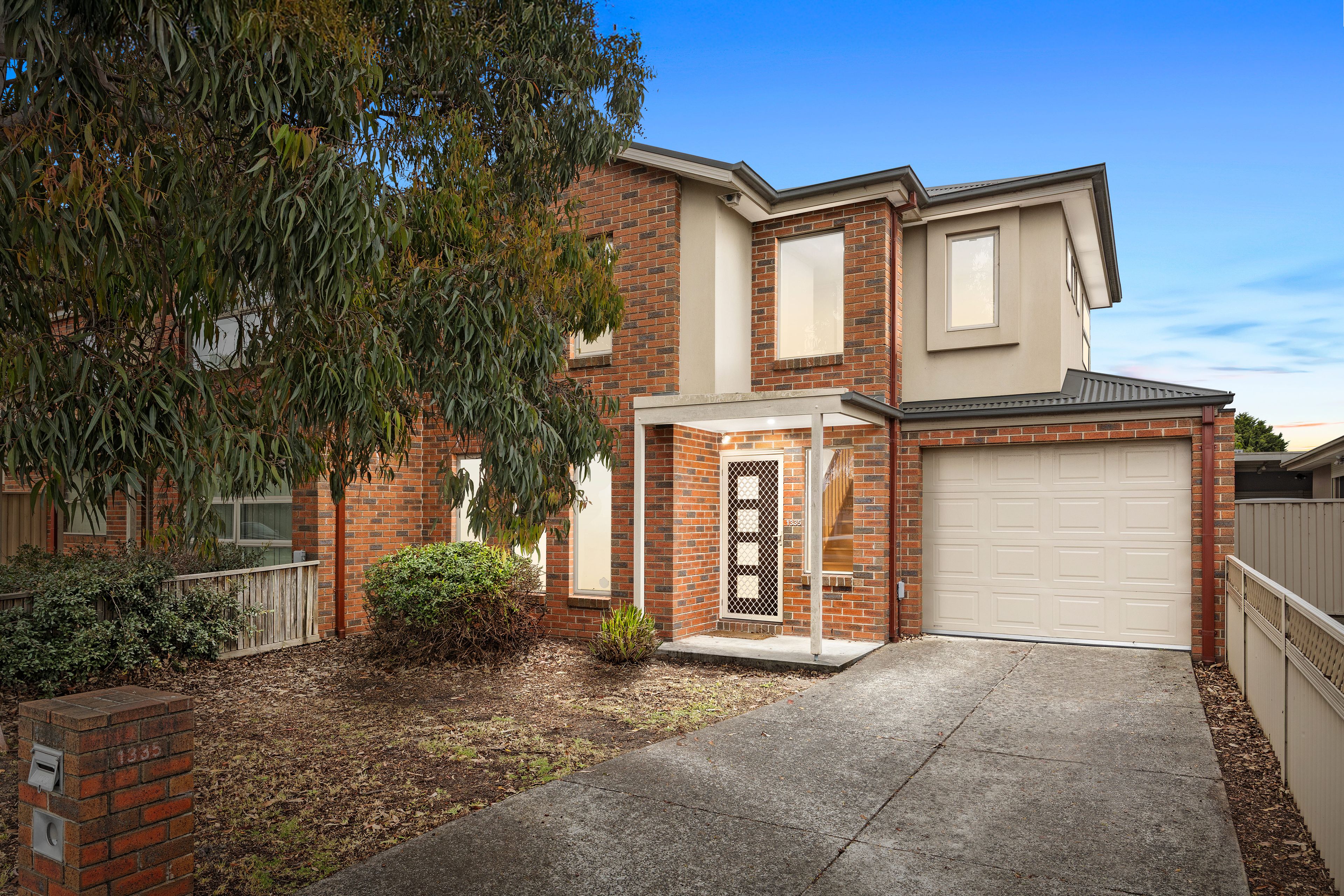 1335 Centre Road — photo from Ray White Ferntree Gully