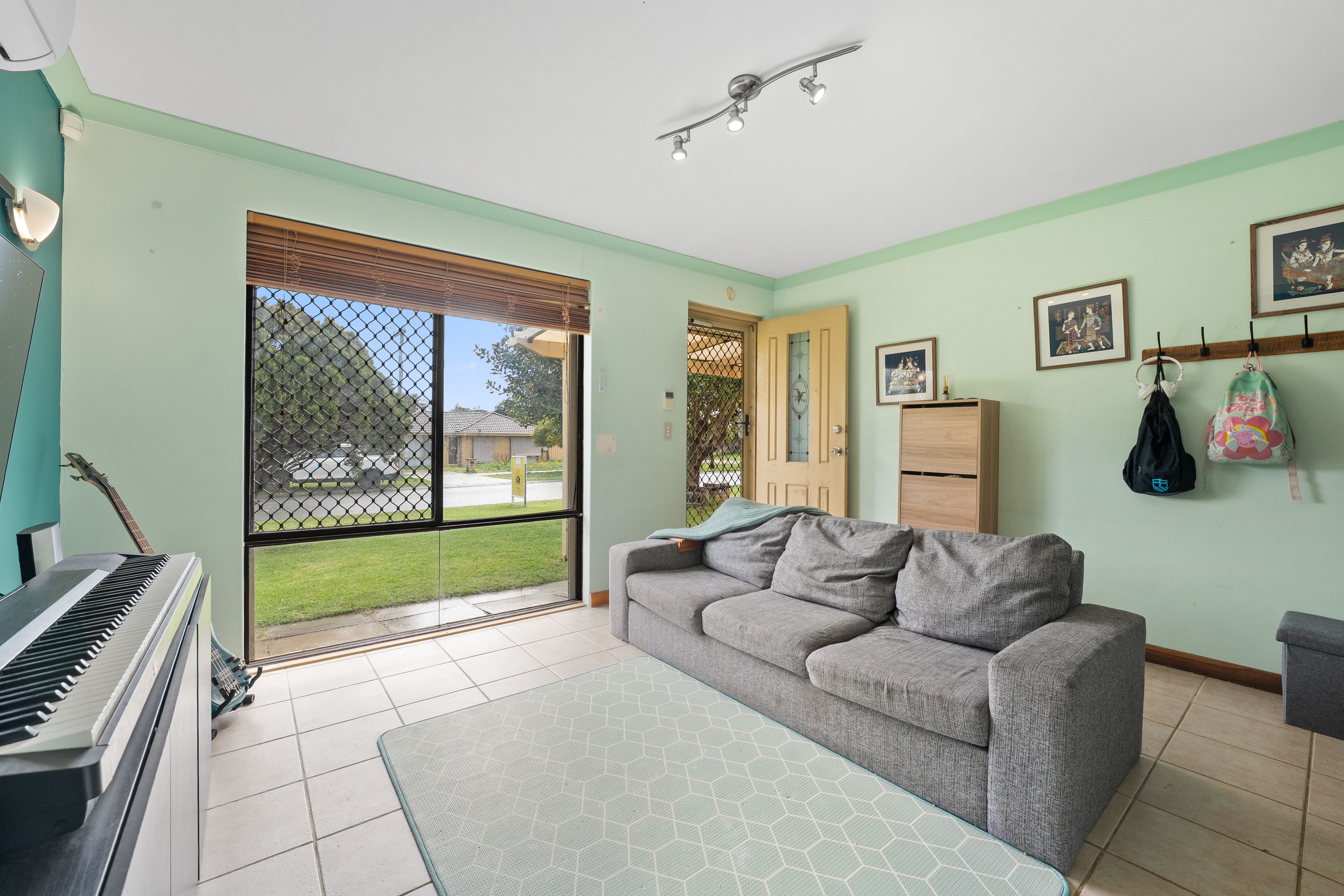 66 Burnside Way — photo 3 of 24