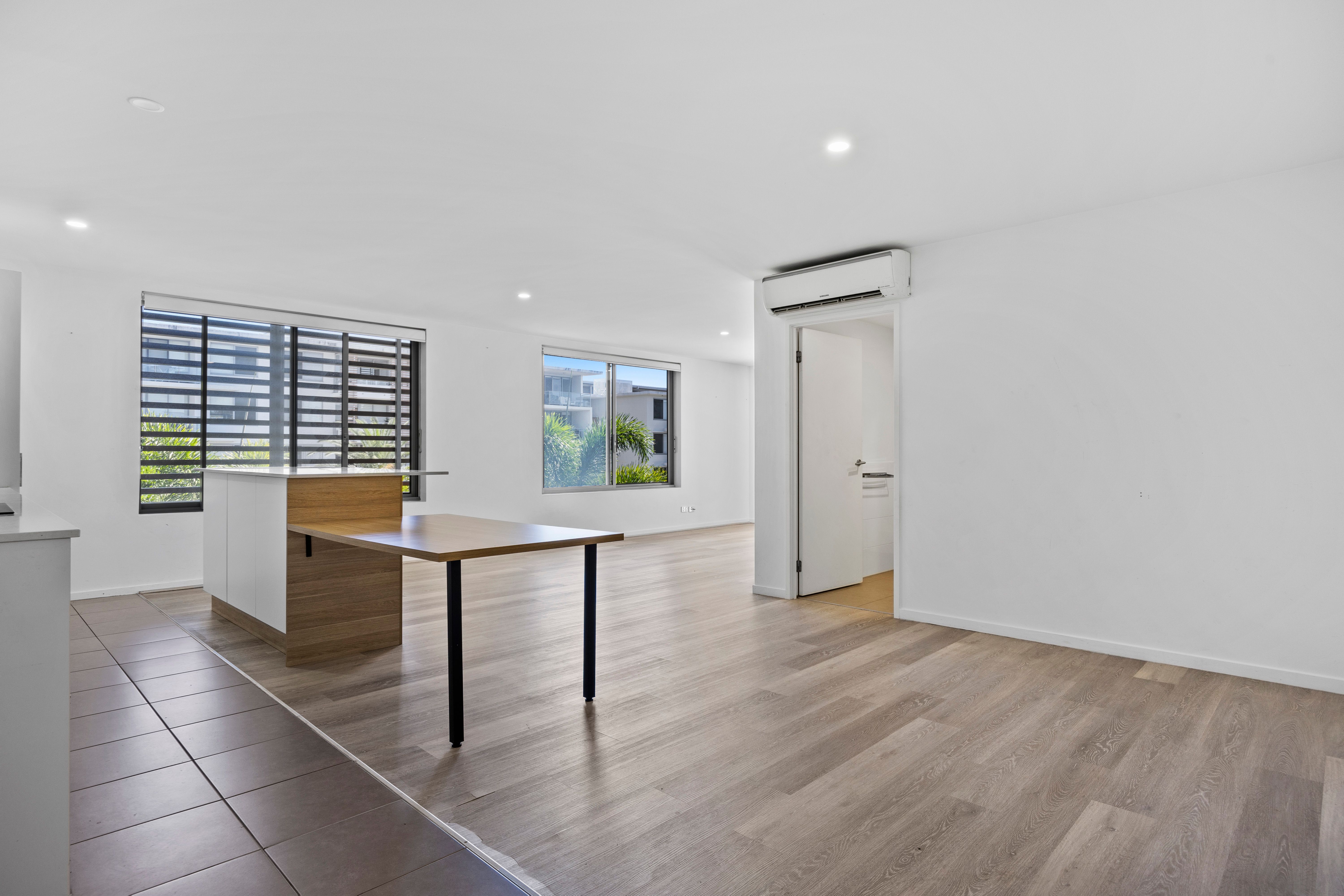 6-8 Waterford Court, Bundall QLD 4217