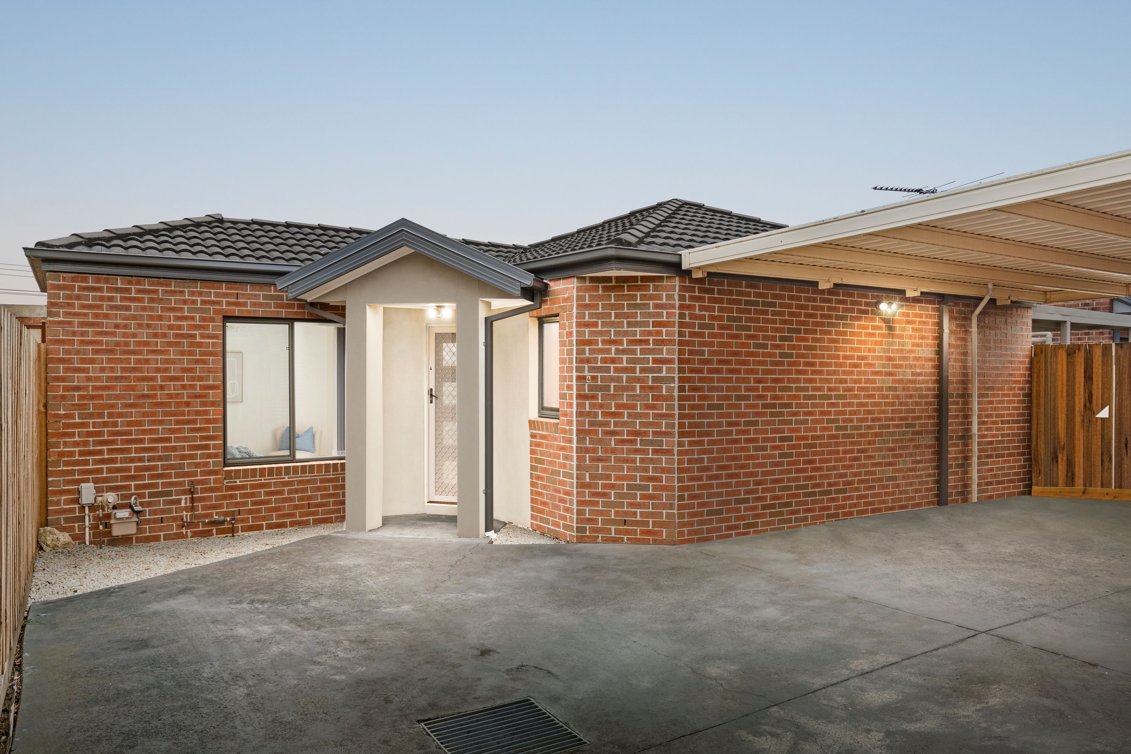 25 Pleasant Road, Thomastown VIC 3074