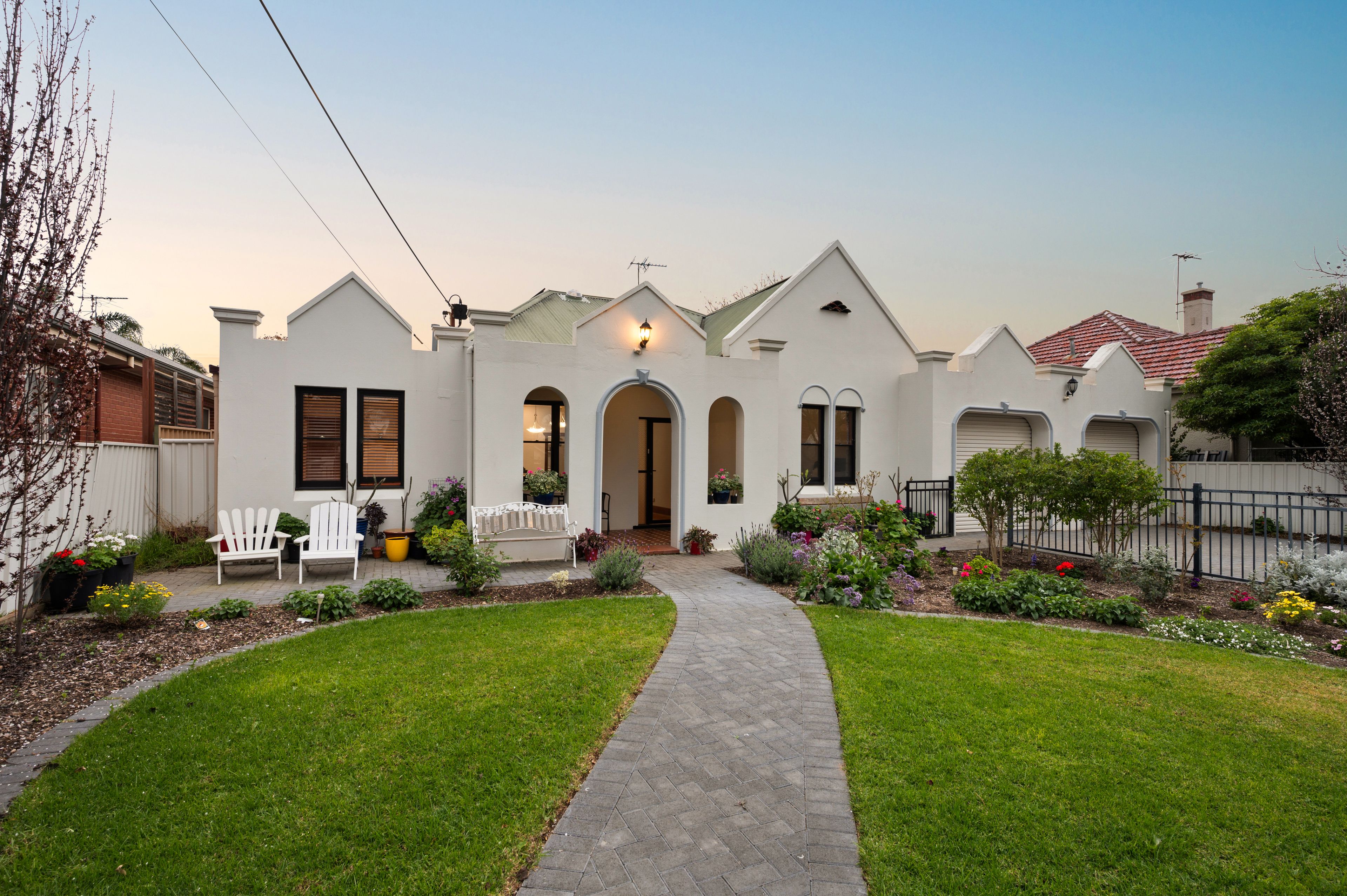 15 Roslyn Street — photo from Ray White Semaphore