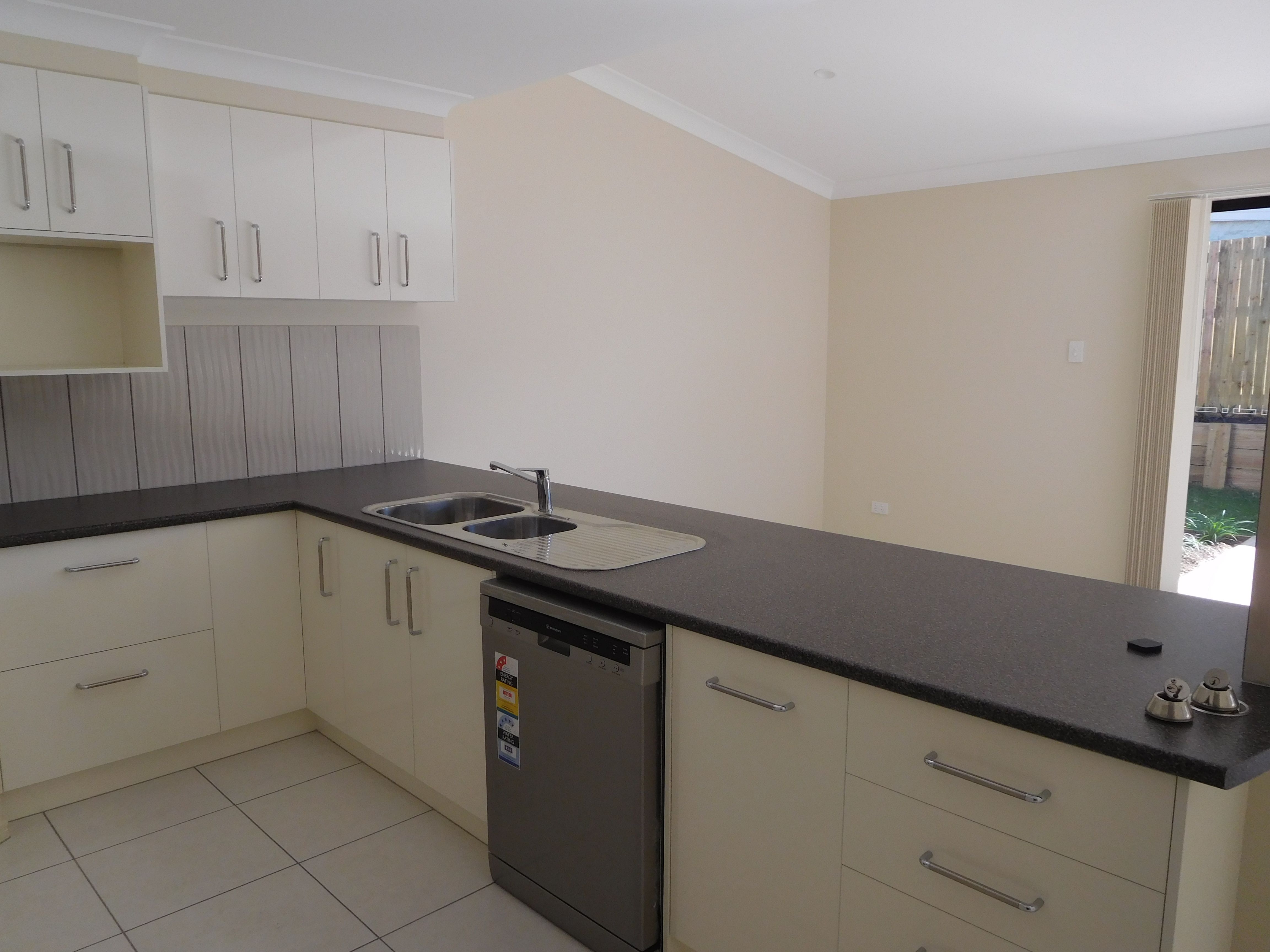 5/11 Mandi Court, Urraween, QLD 4655