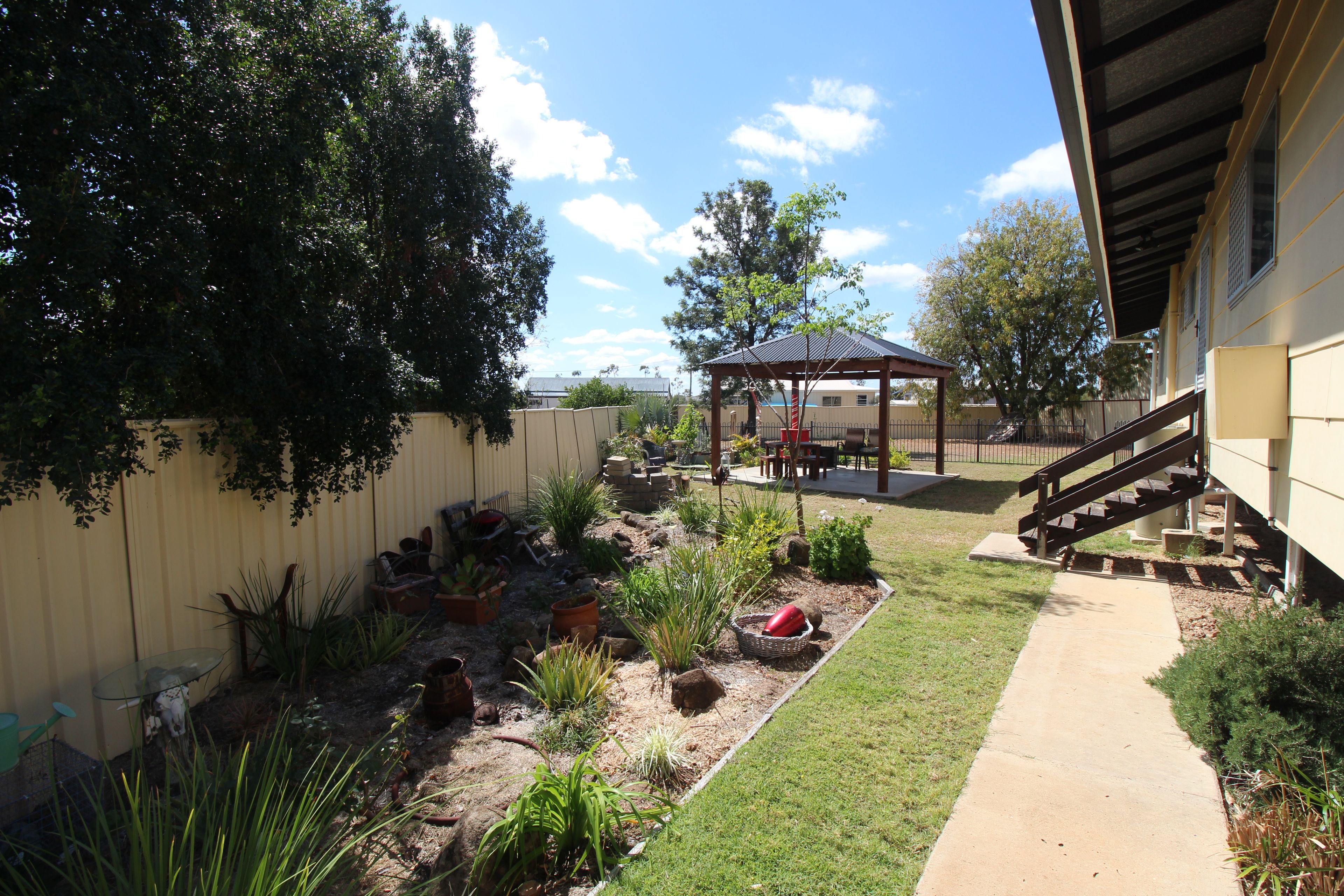 9 Huntley Street, Capella, QLD 4723