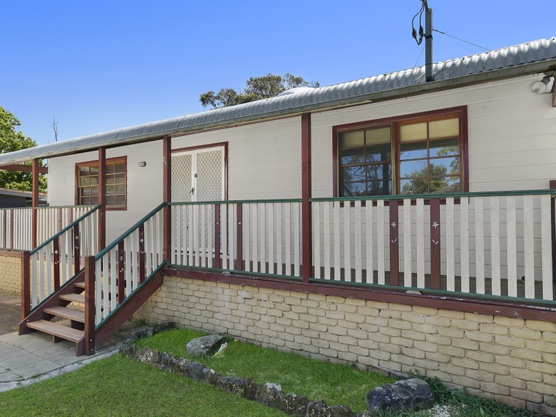 27 Avonlea Avenue, Gorokan, NSW 2263