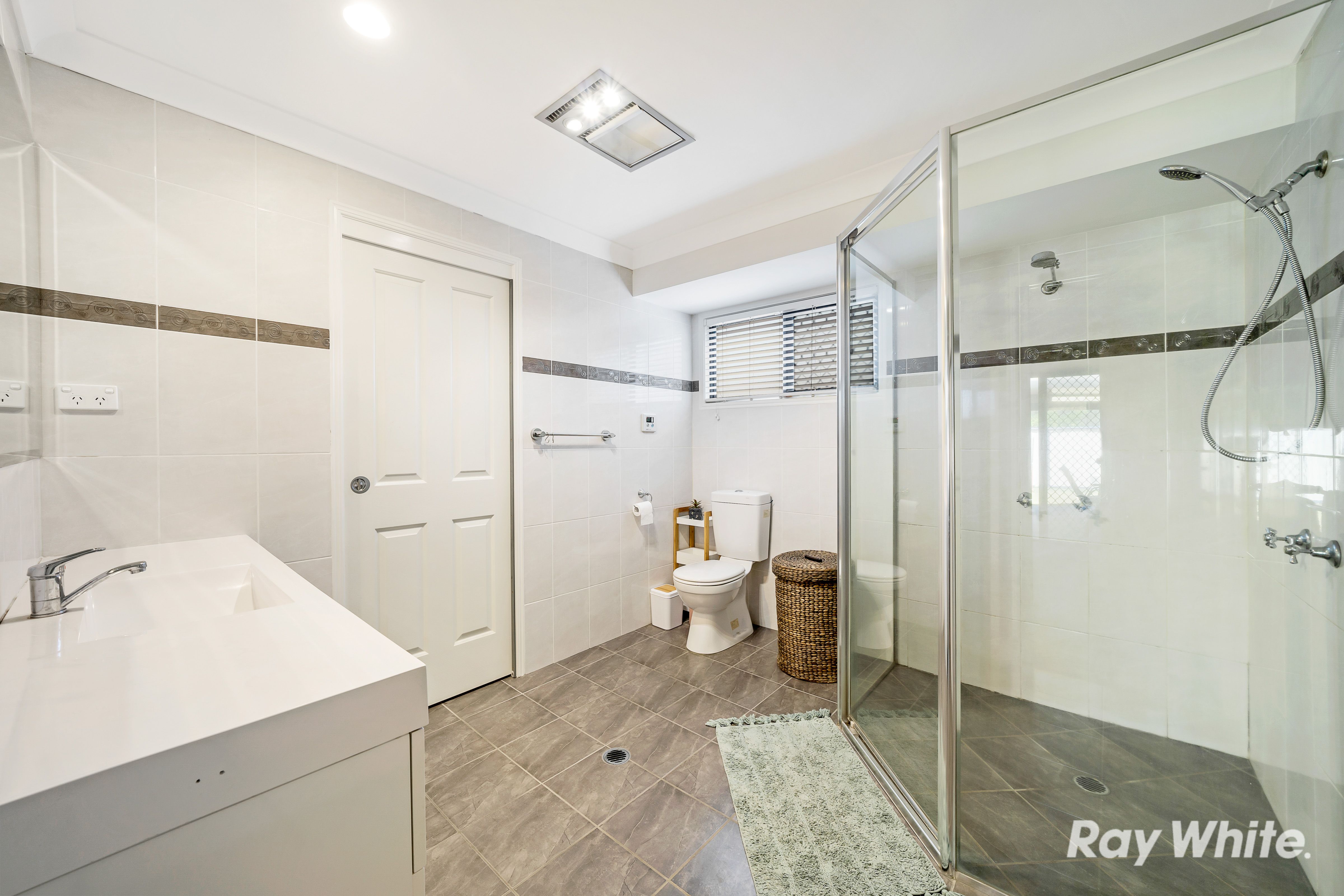8 Mahonia Court, Crestmead, QLD 4132