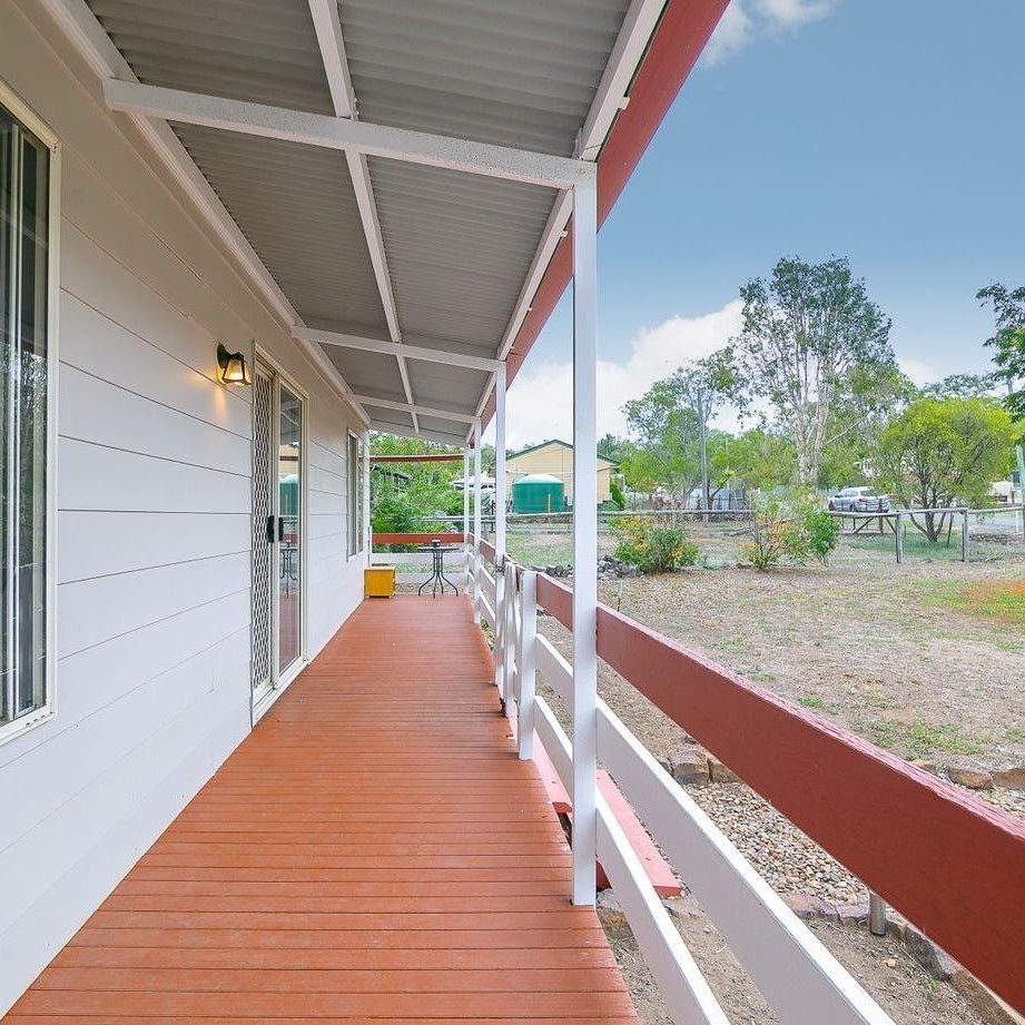 32 Advance Court, Kensington Grove, QLD 4341