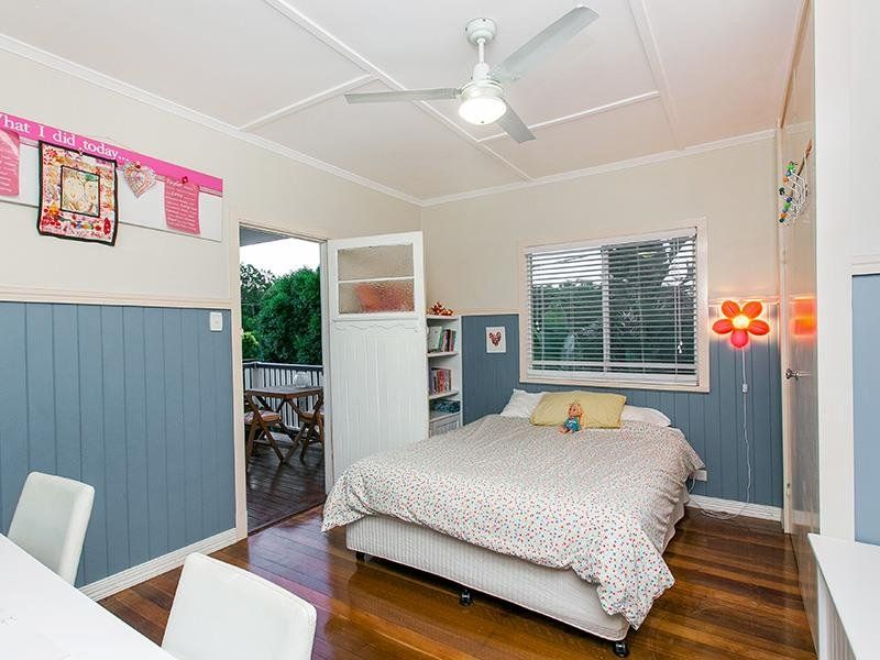 10 Elliot Street, Tarragindi, QLD 4121