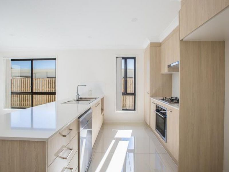 65 Hill Drive, Pimpama, QLD 4209