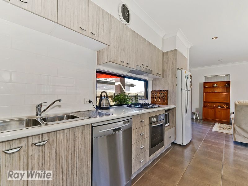 13 Mersey Street, North Lakes, QLD 4509