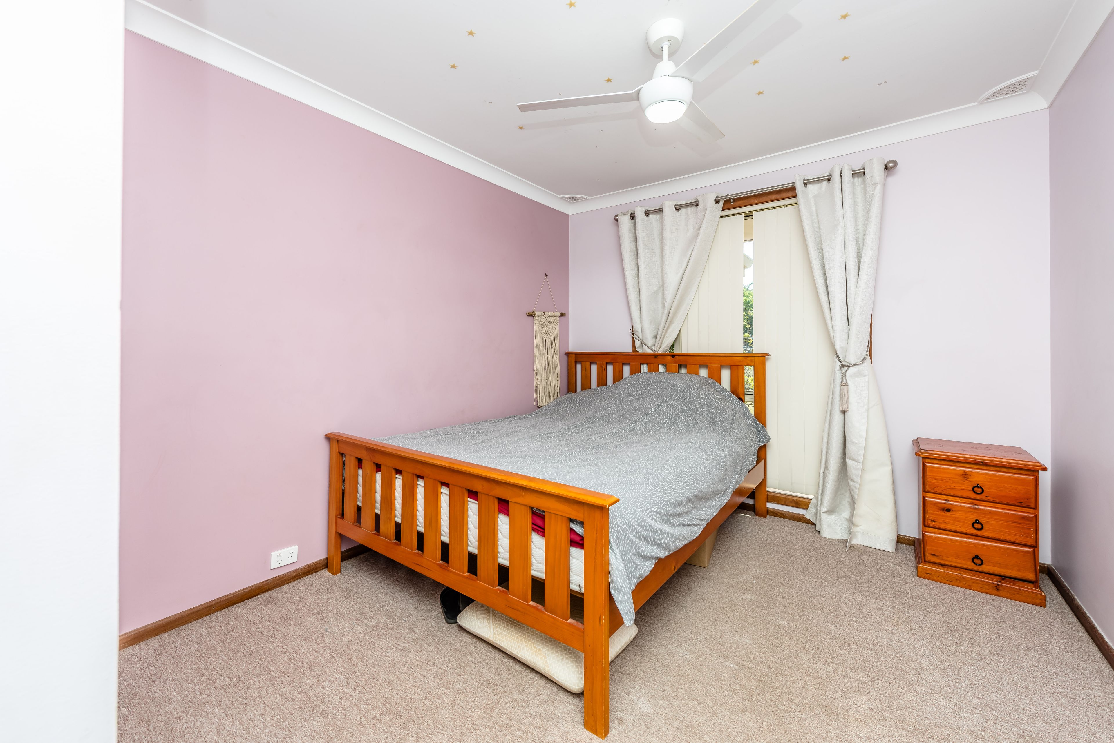 11 Osborne Street — photo 9 of 20