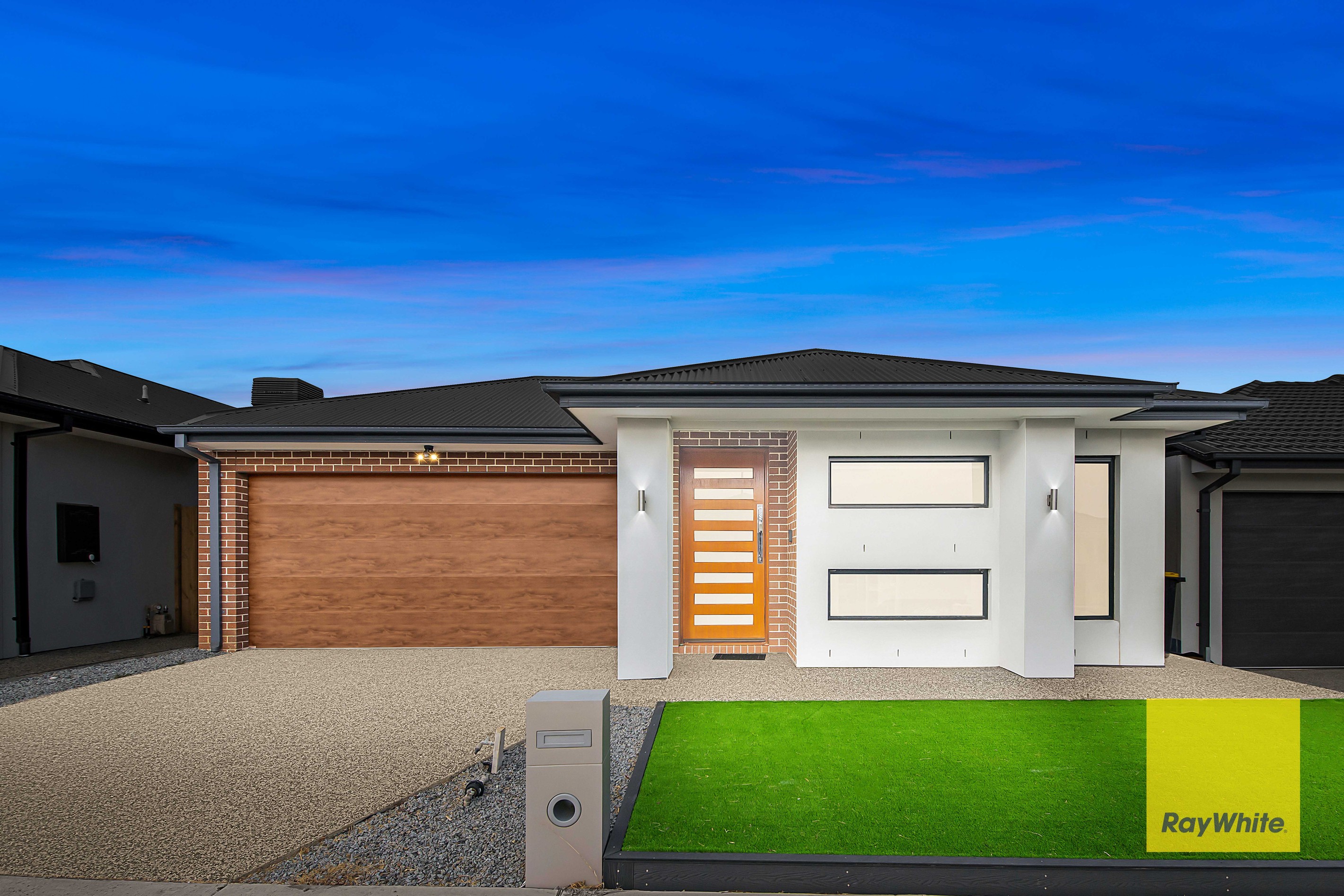 6 Sparrowhawk Crescent, DEANSIDE, VIC 3336