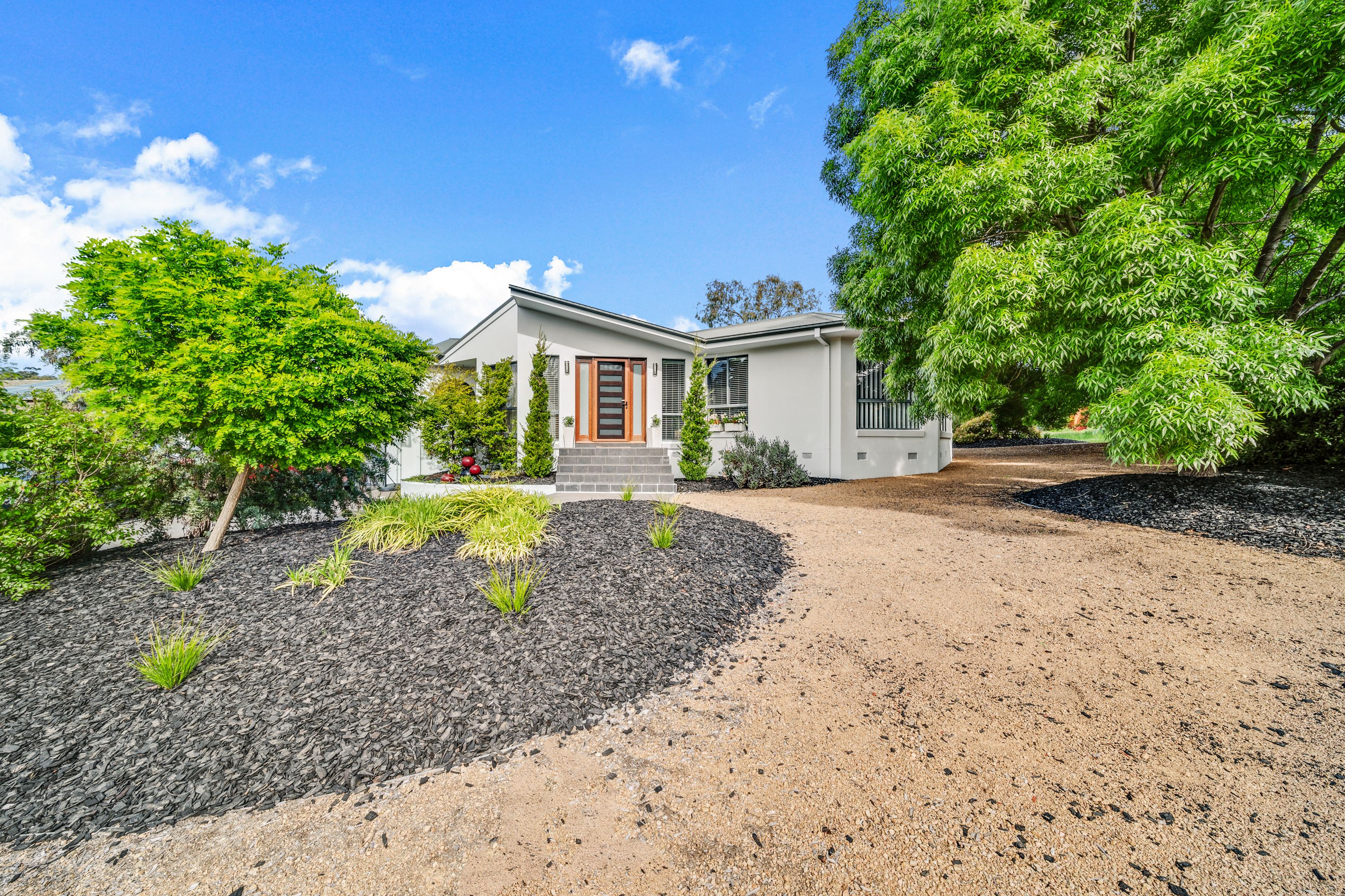 2 Mullen Place, Farrer, ACT 2607