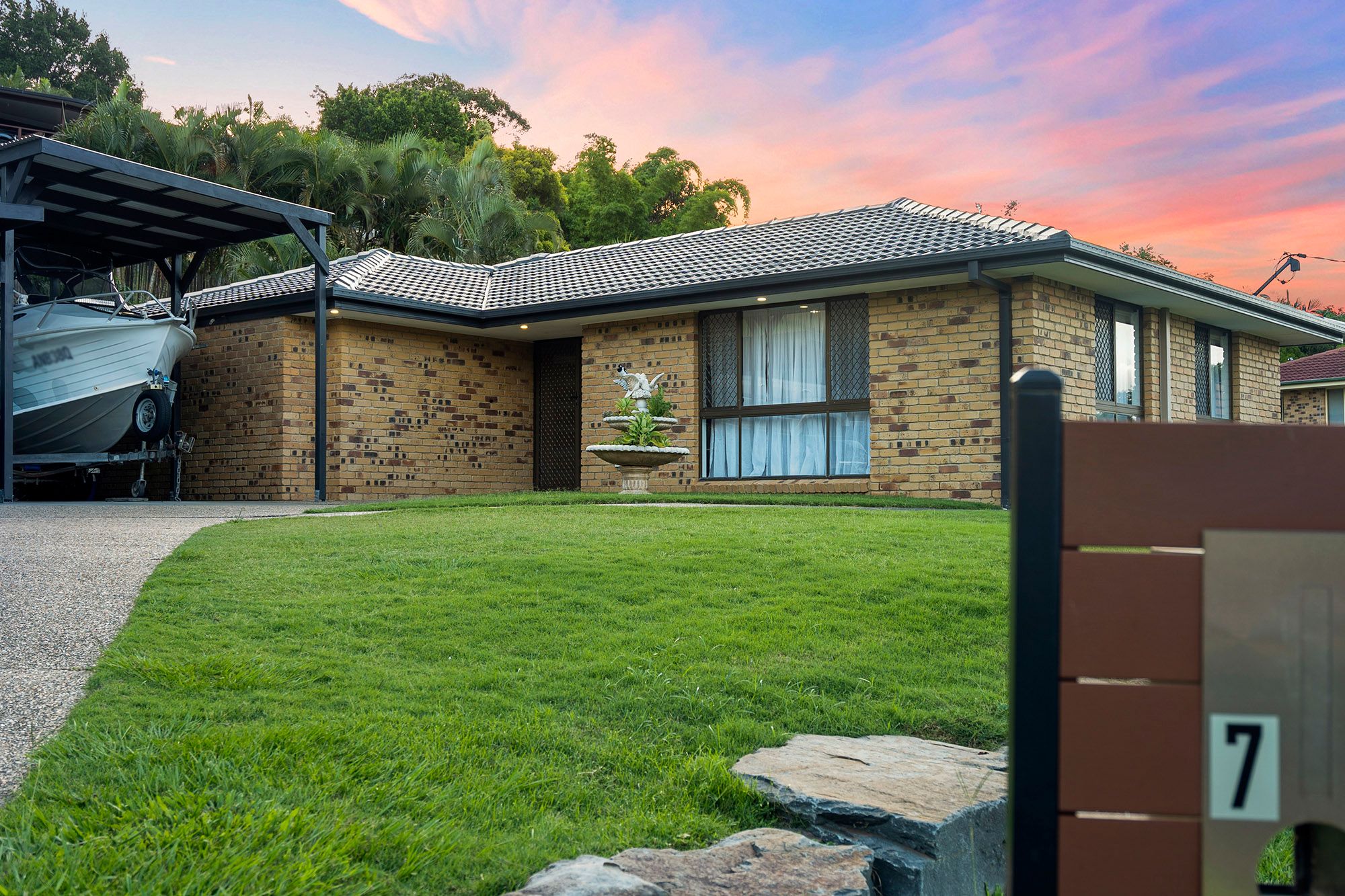 7 Paisley Court, Mount Warren Park, QLD 4207