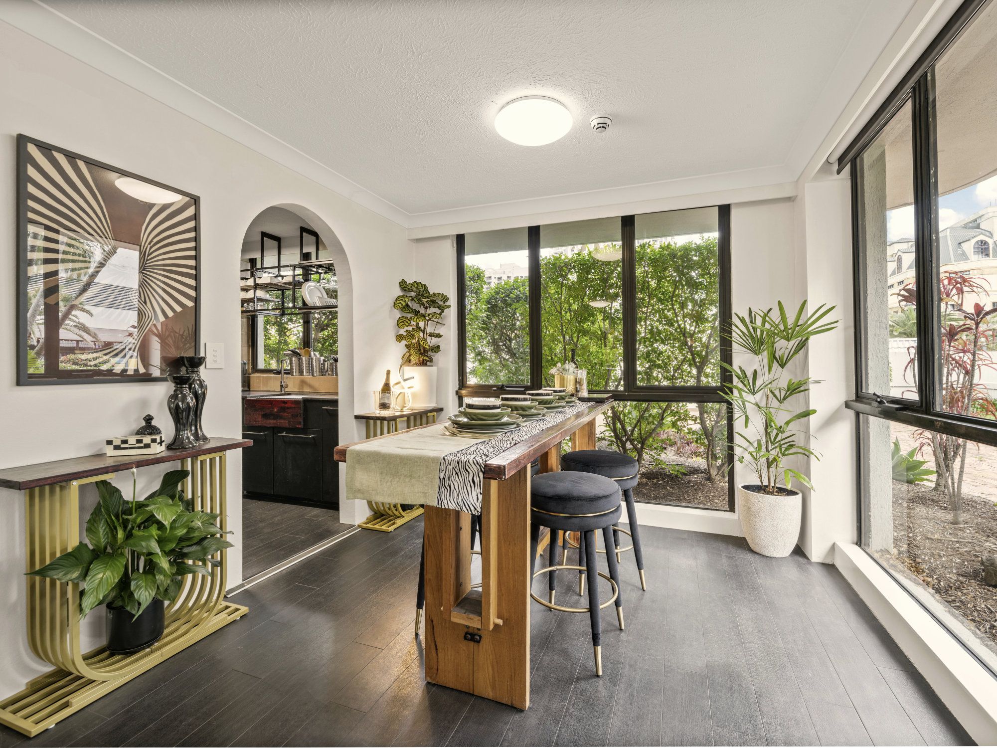 19/38 Orchid Avenue — photo 3 of 27