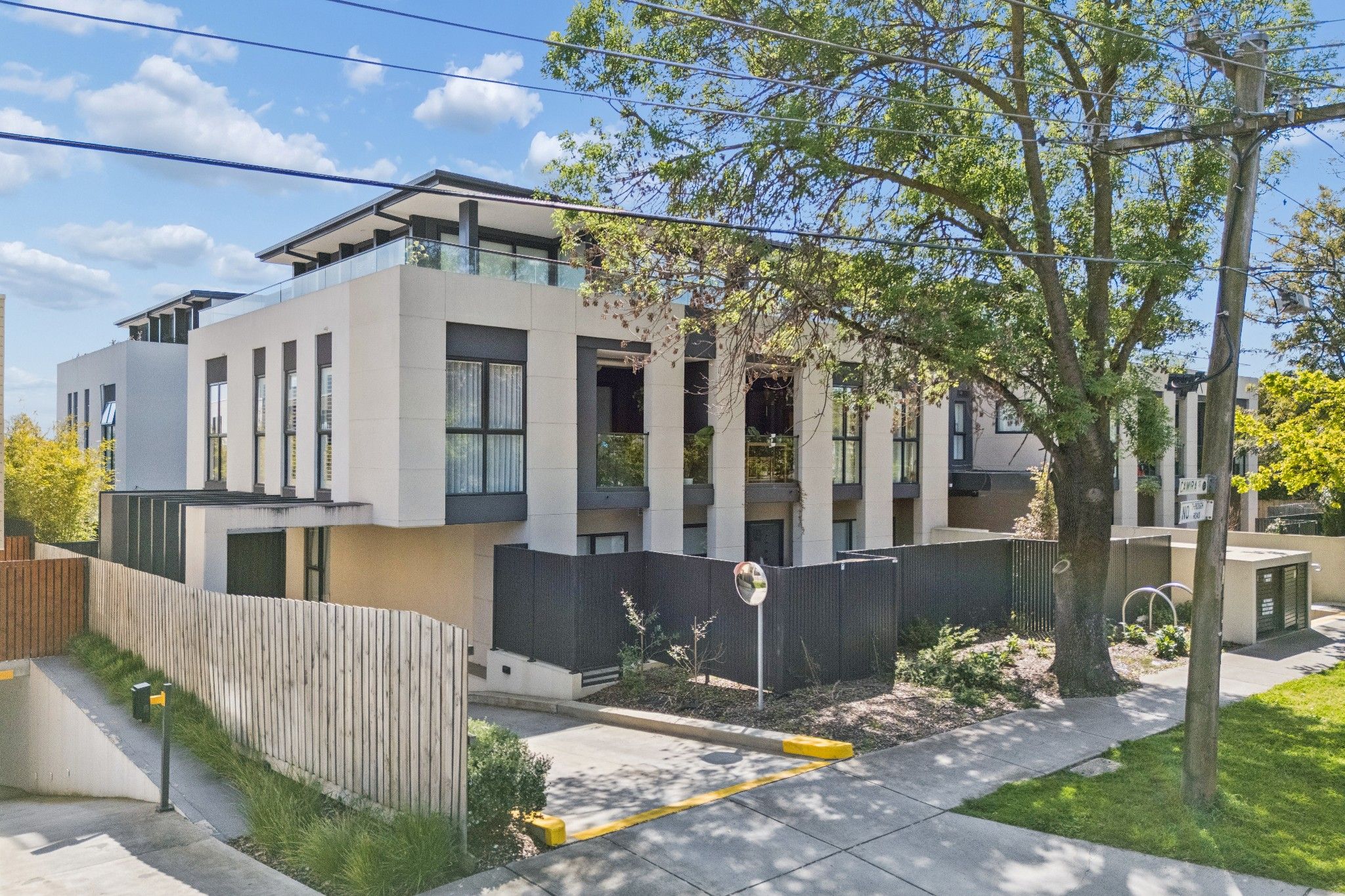 206/12 Camira Street — photo from Ray White CRE