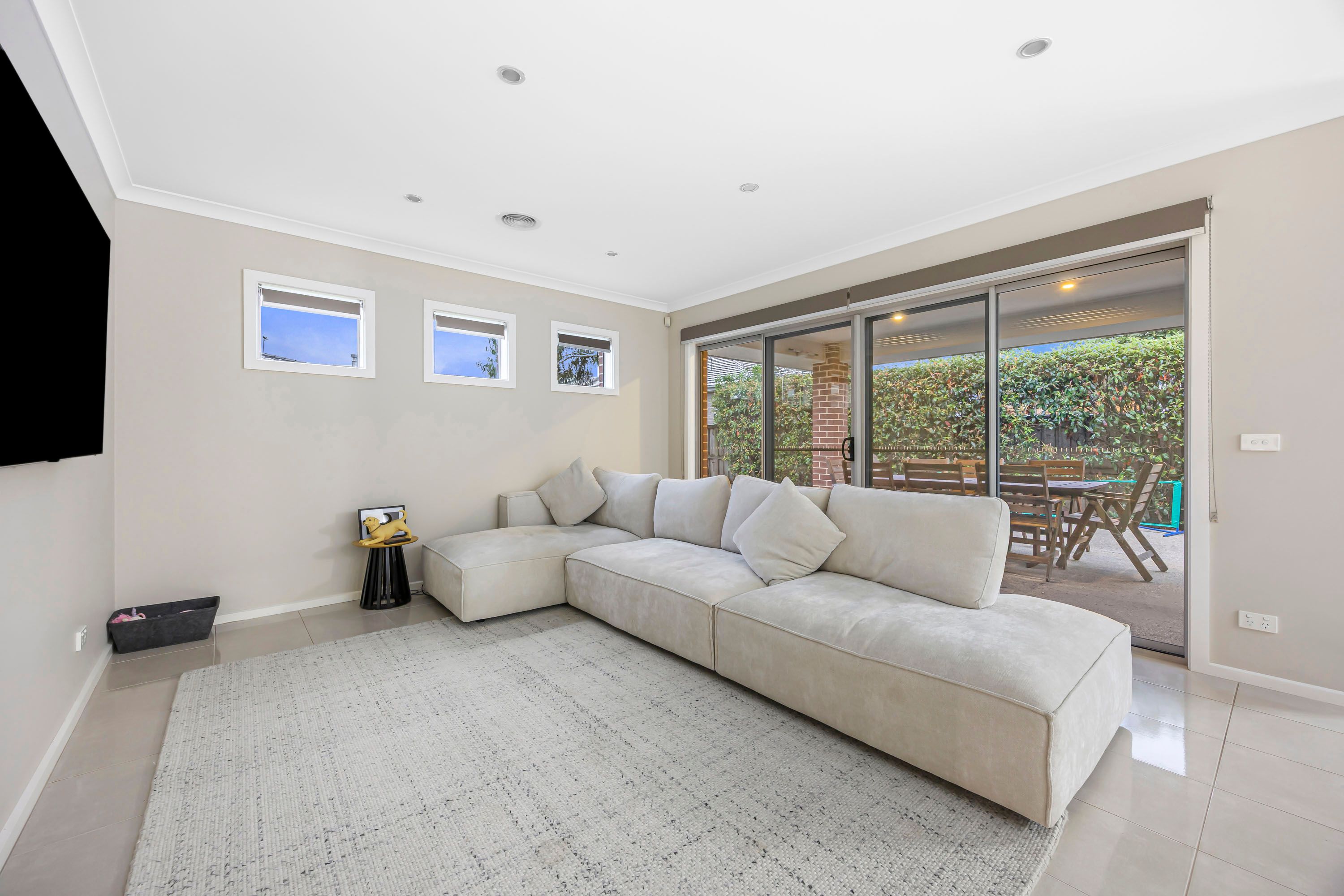 1768 Sturt Street — photo 10 of 30