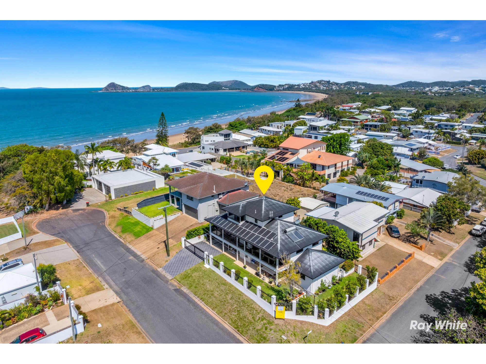 10 Chrisney Street, Lammermoor, QLD 4703