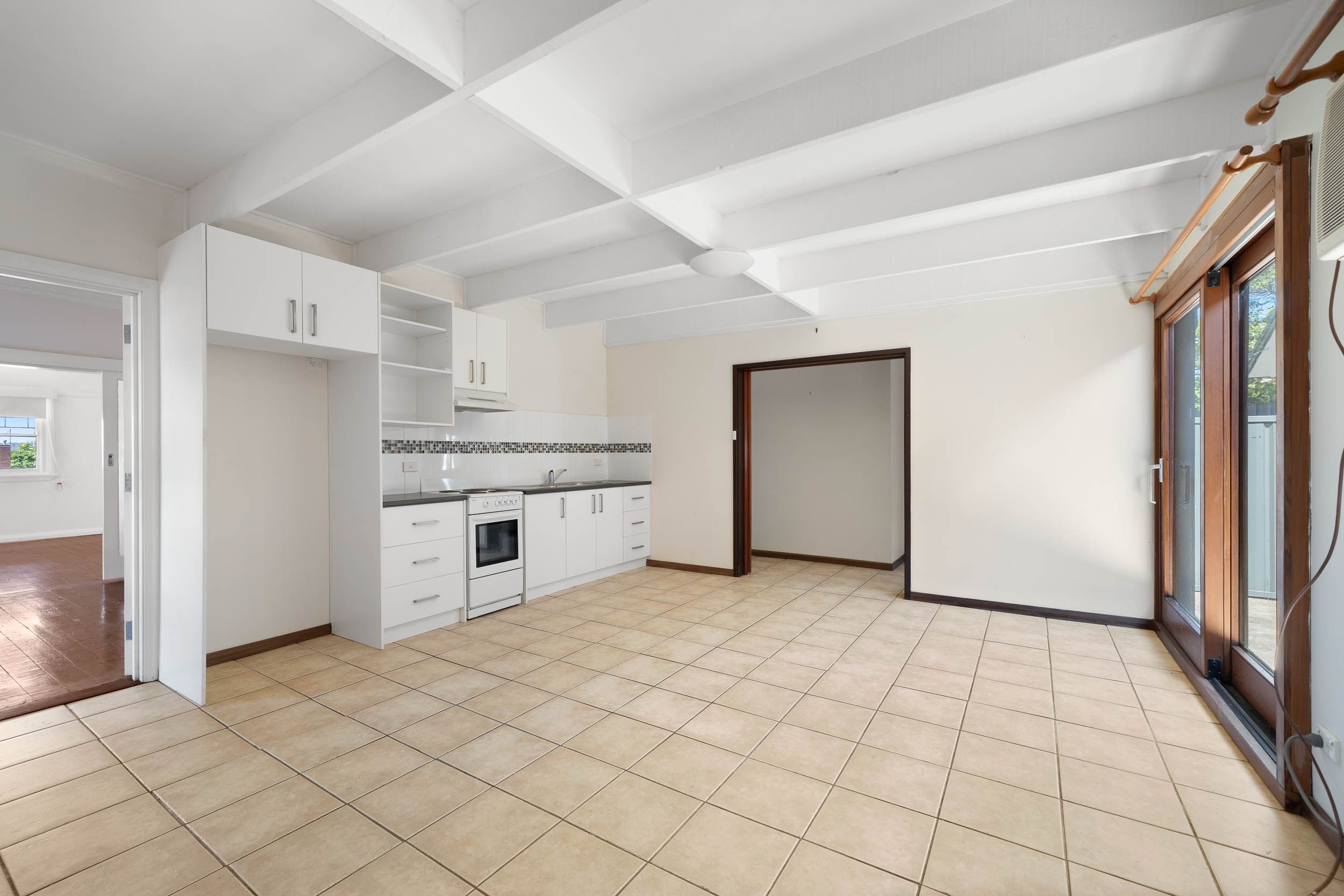 22 Elizabeth Street — photo 4 of 8