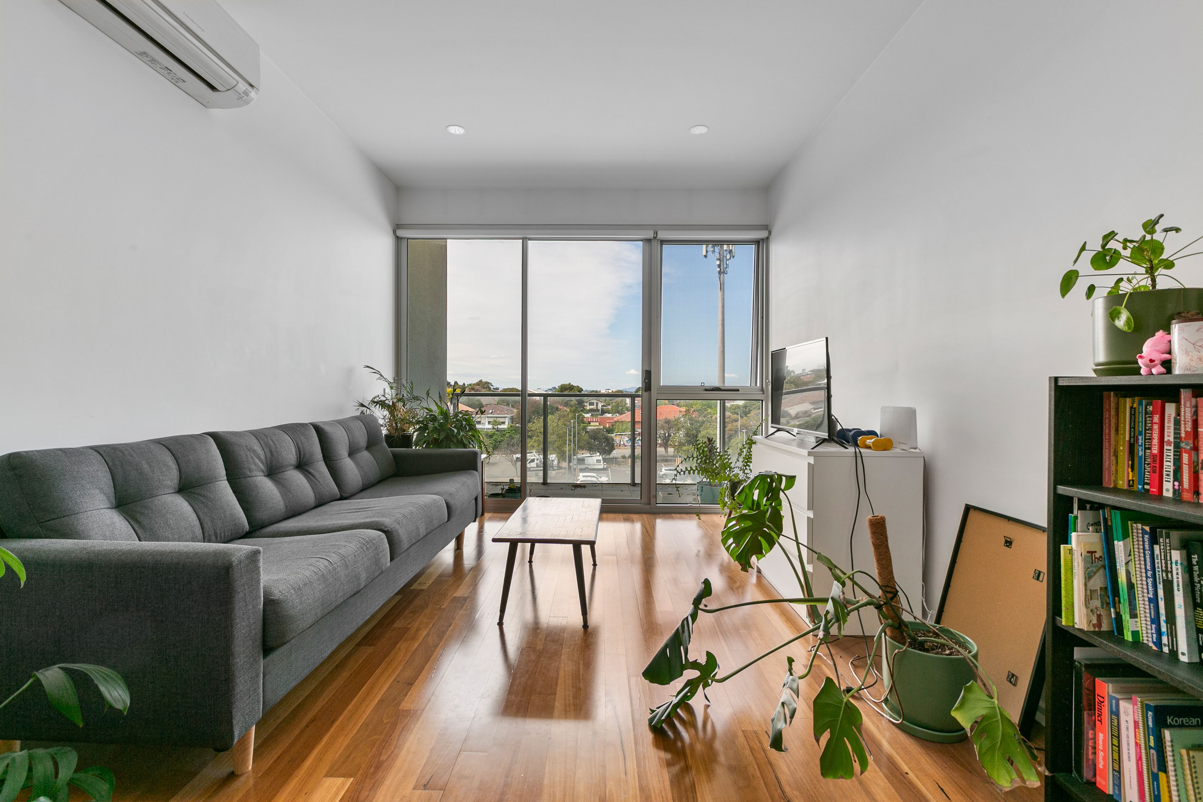 2 Plenty Road, Preston VIC 3072