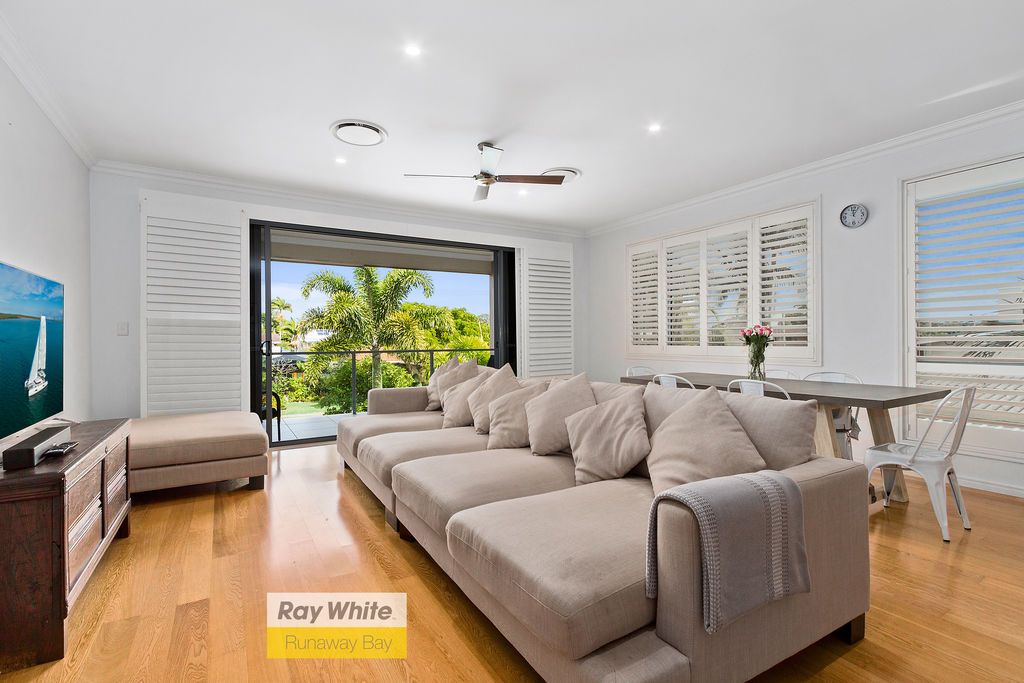 2/23 Broadwater Street, Runaway Bay, QLD 4216