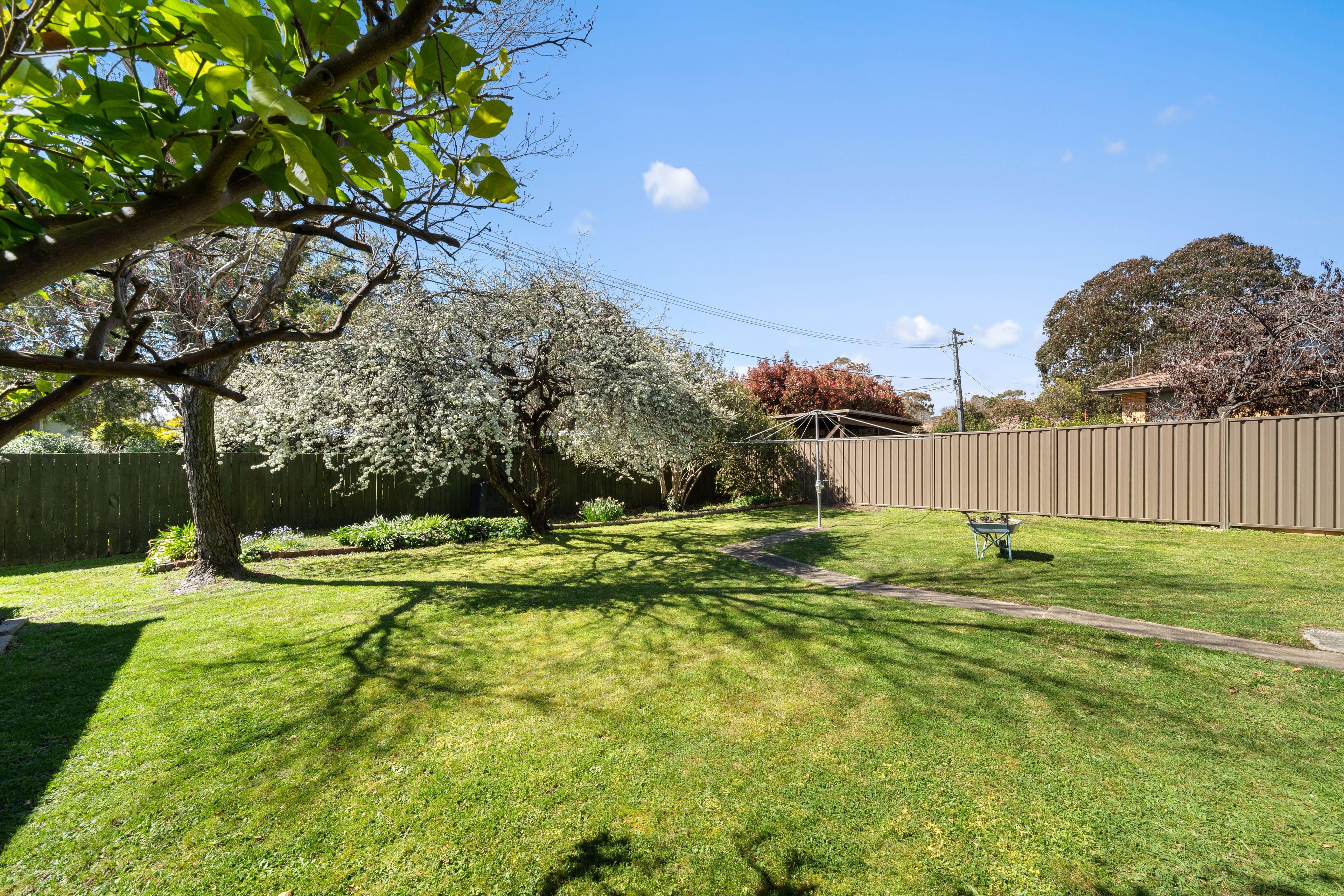 22 Dixon Drive — photo 15 of 19