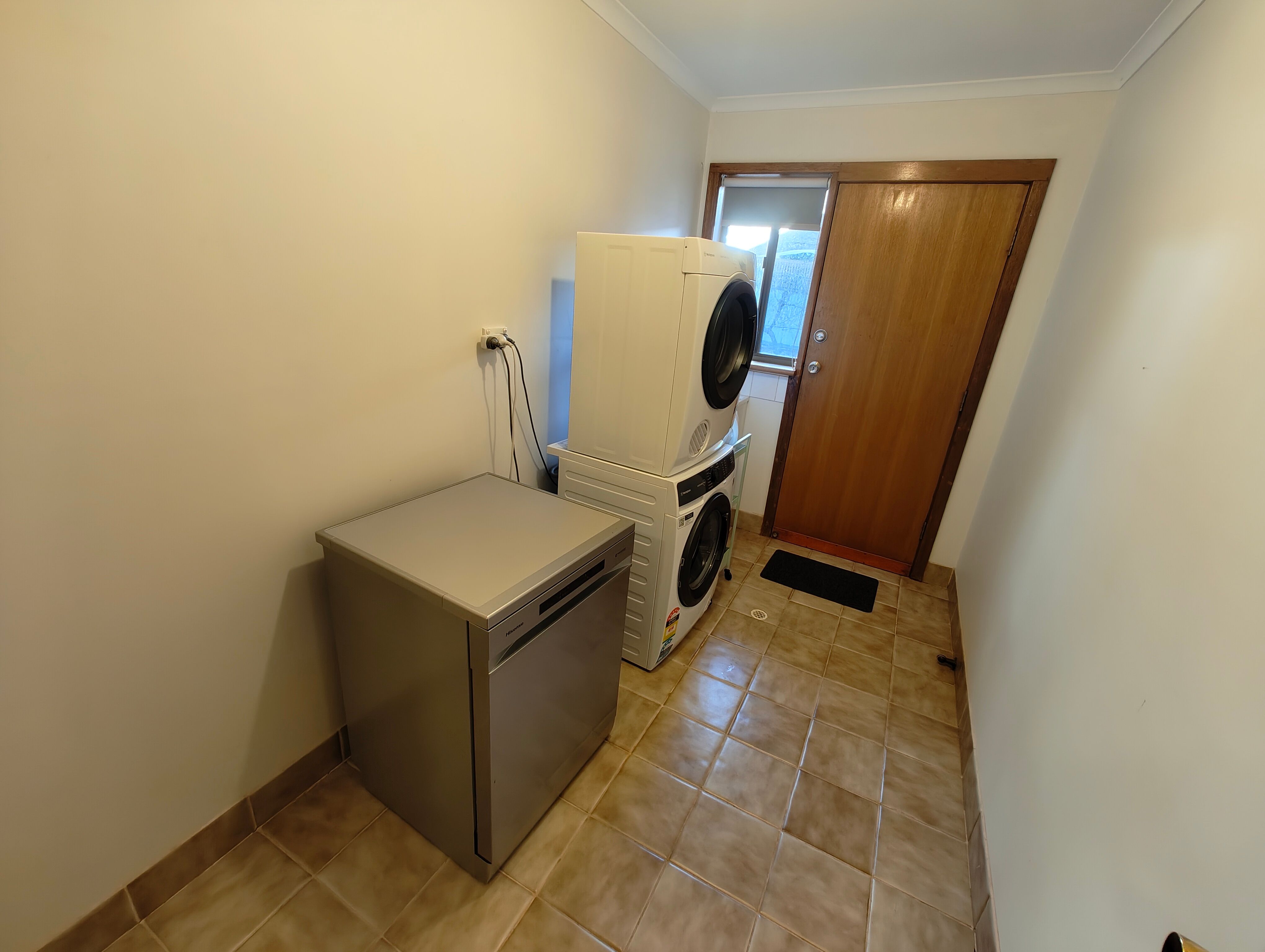 82 Mcsporran Crescent — photo 16 of 20