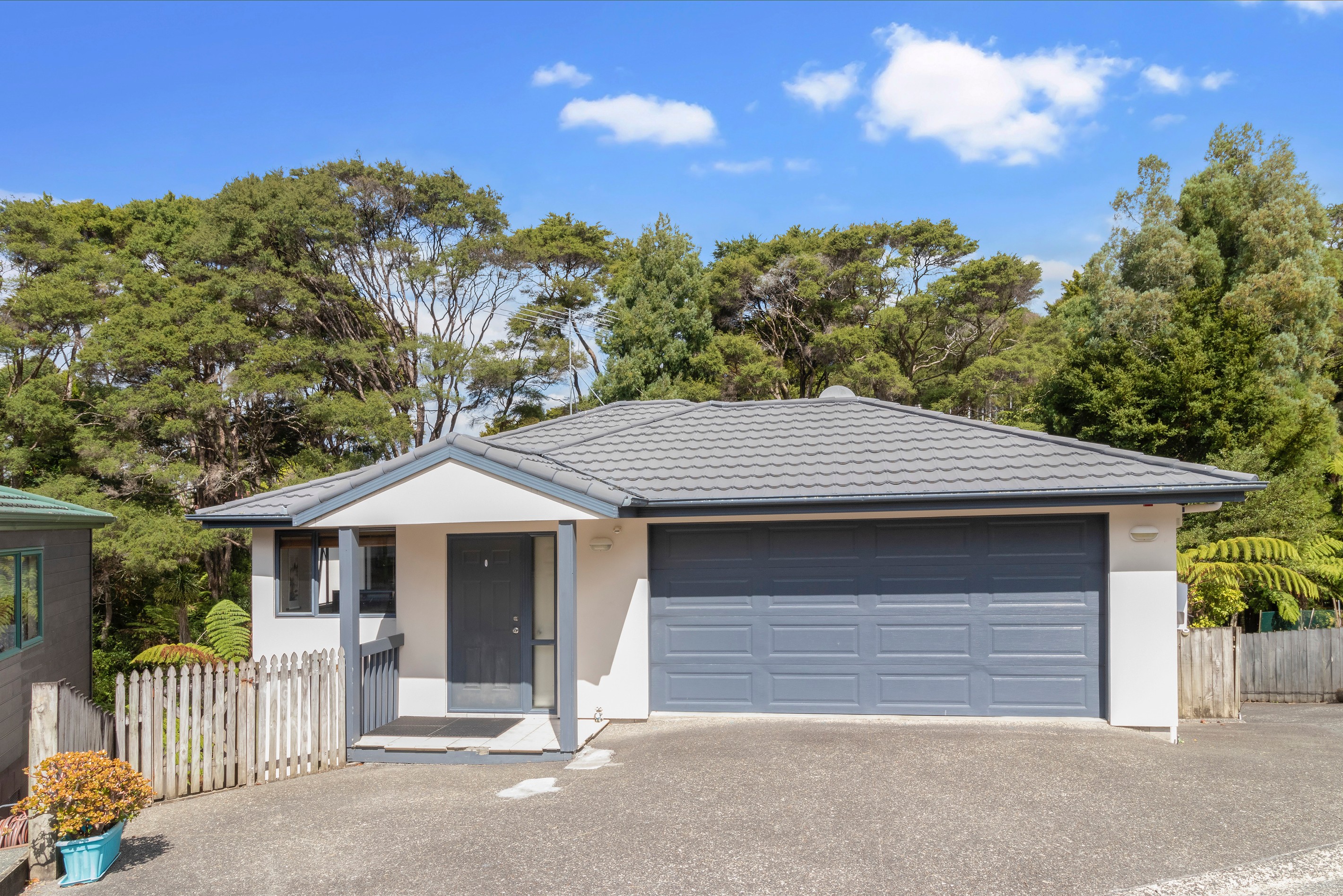 200b Old Titirangi Road, Titirangi, Waitakere City
