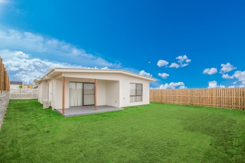 10 Harrison Place, Pimpama, QLD 4209