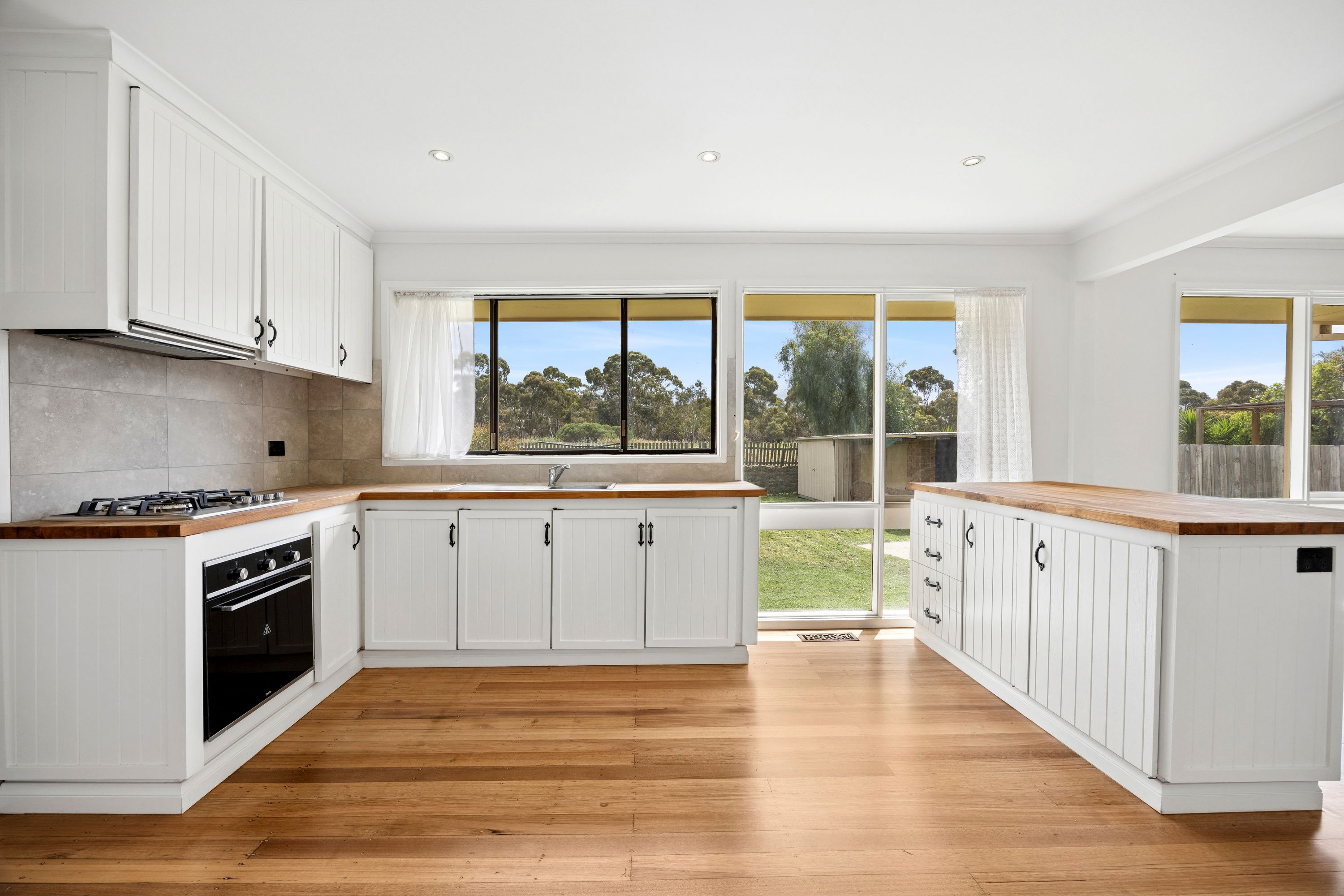 20 Ponds Drive — photo 6 of 16