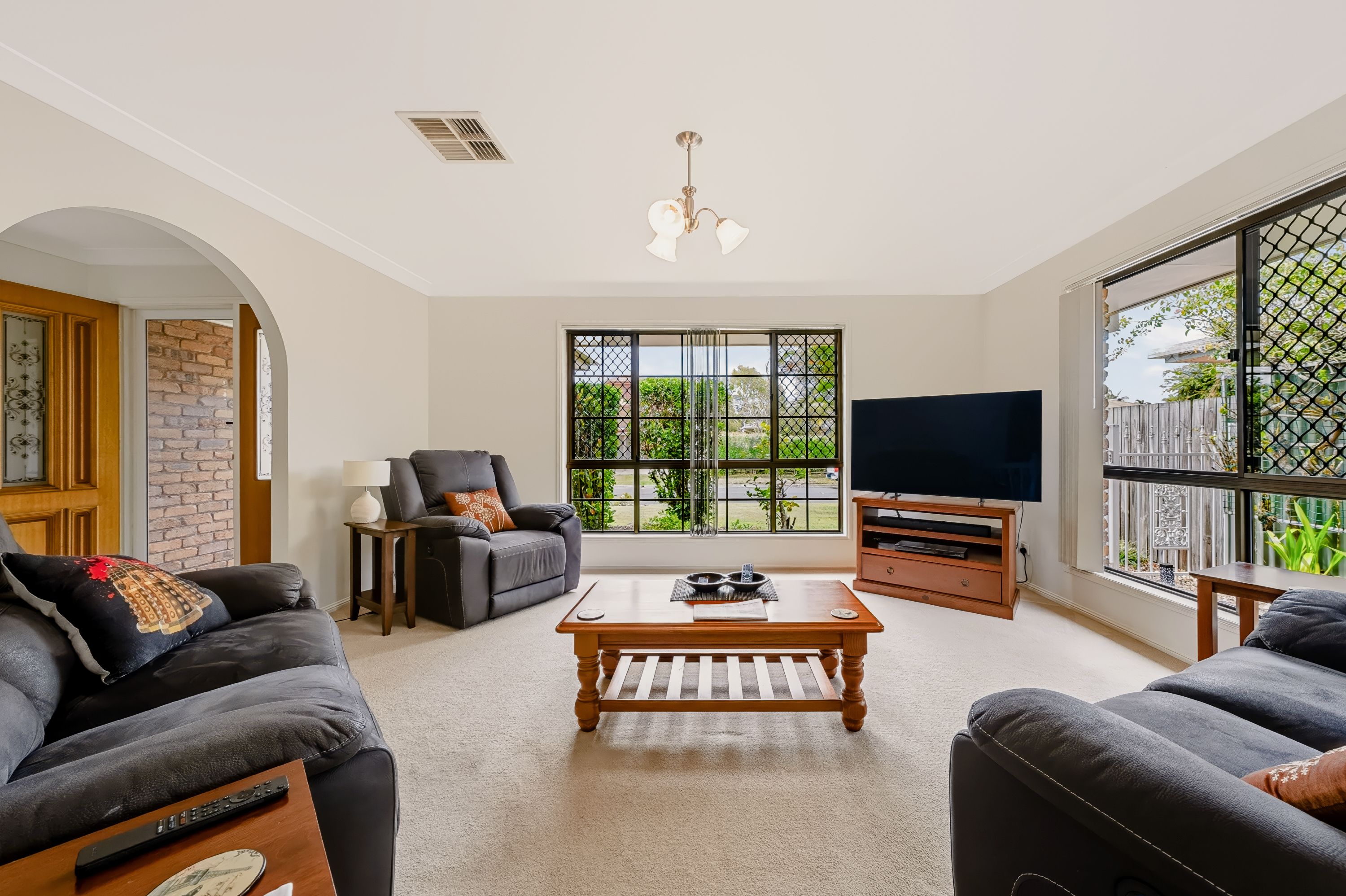 40 Somerton Street — photo 3 of 27