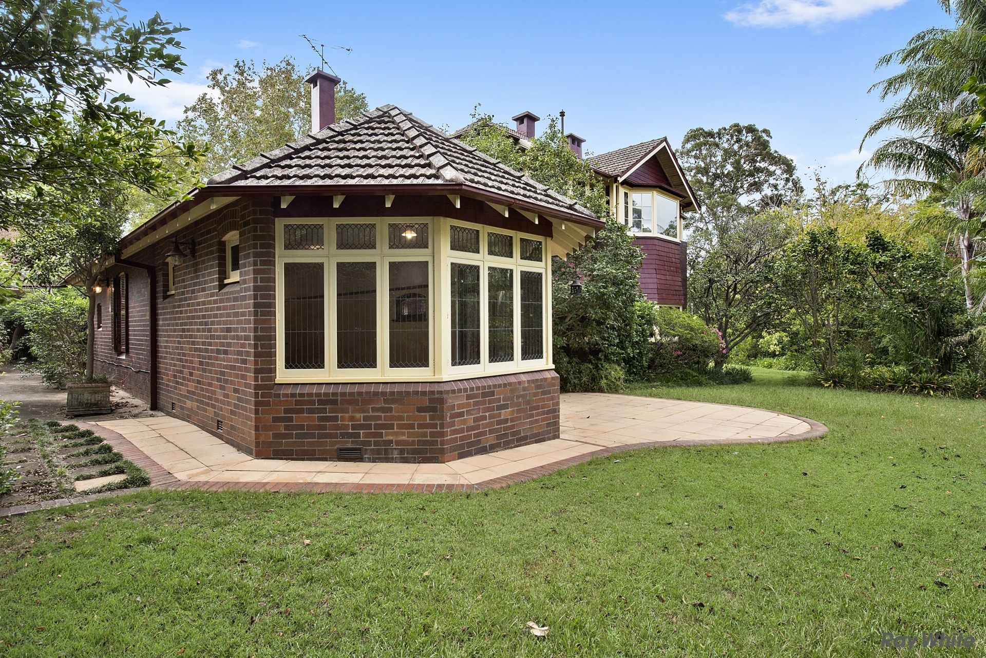8 Cherry Street, Warrawee, NSW 2074