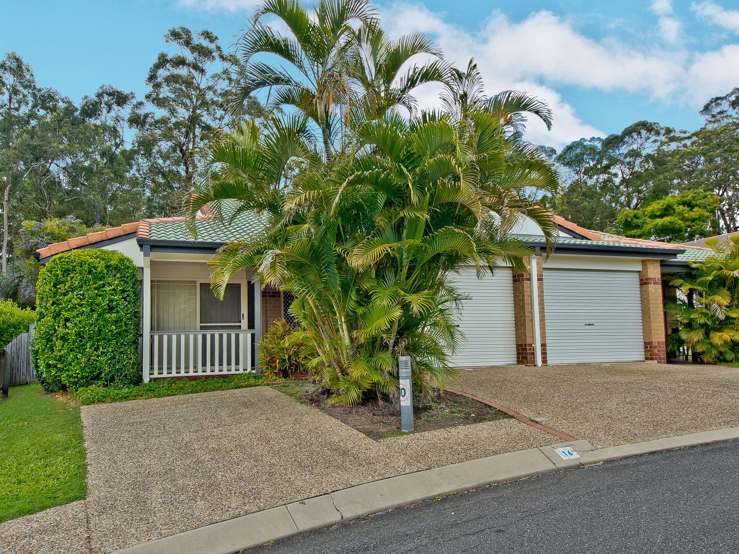 48 Leatherwood Drive, Arana Hills QLD 4054