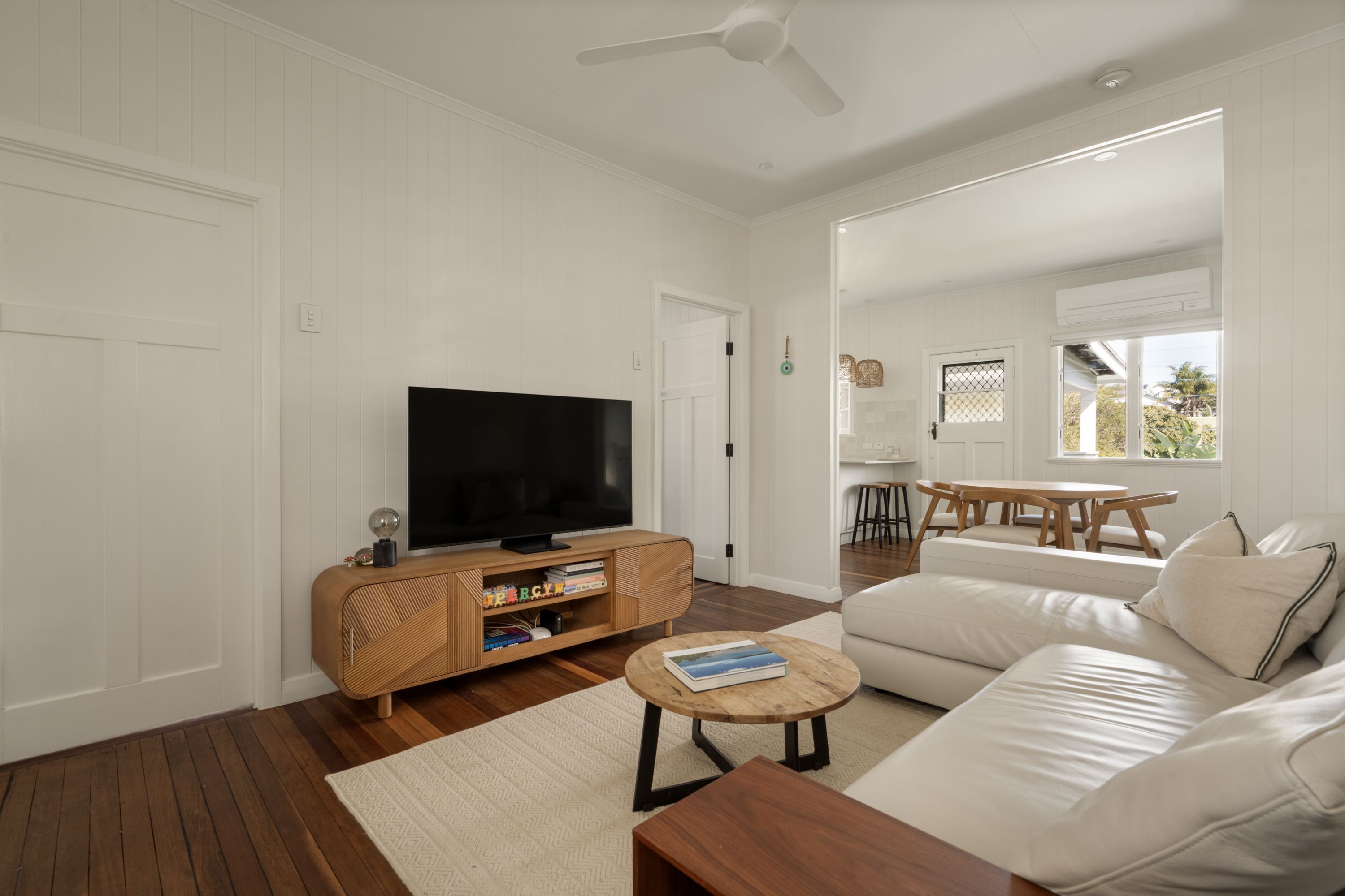 15 Broula Street, Stafford Heights, QLD 4053
