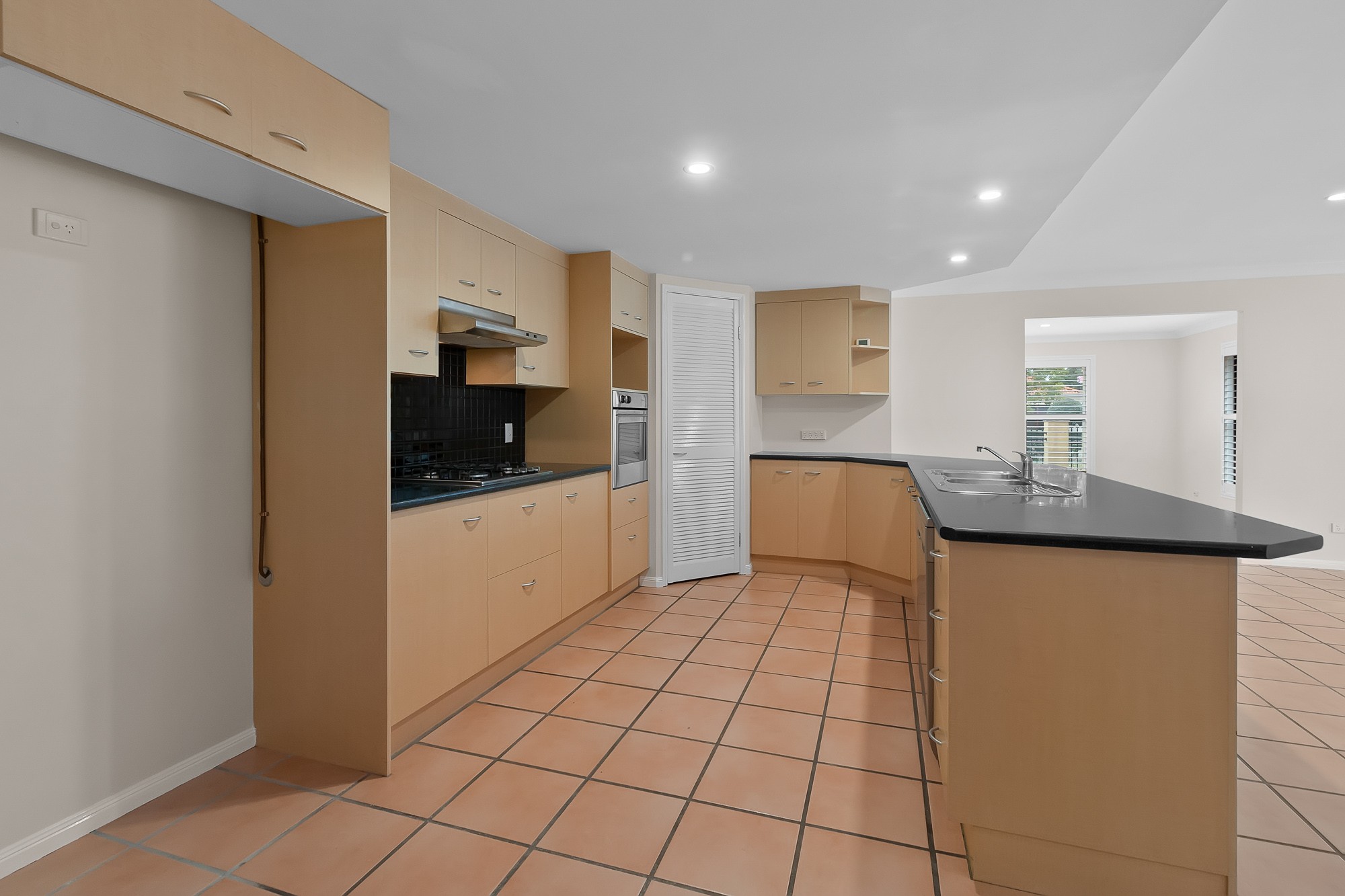 15 Sirocco Place, Carindale, QLD 4152