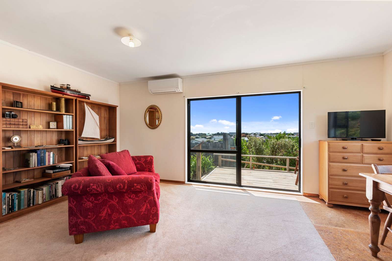 11 Freyberg Crescent photo 1