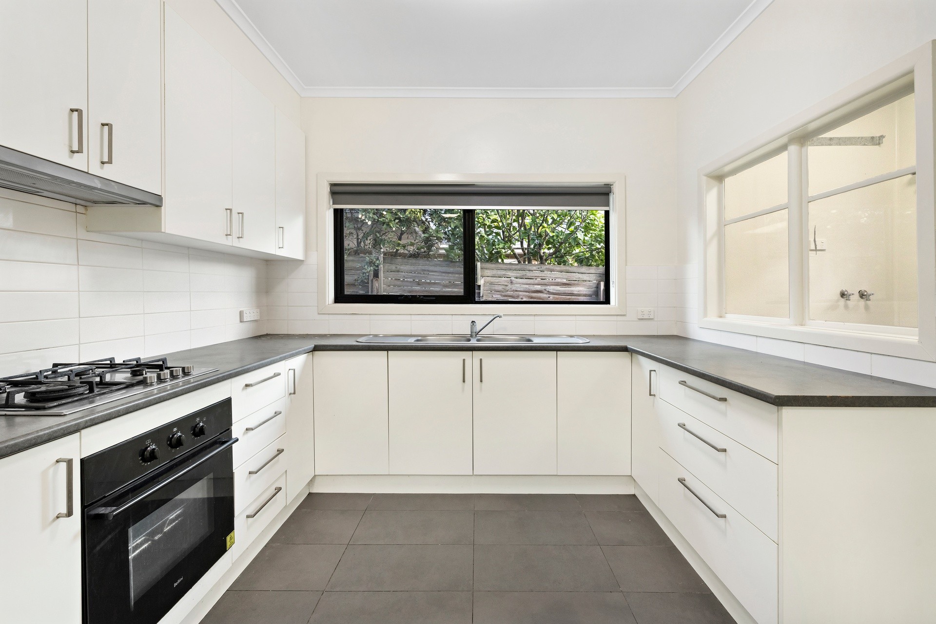 19 Cheviot Road, Mount Waverley, VIC 3149