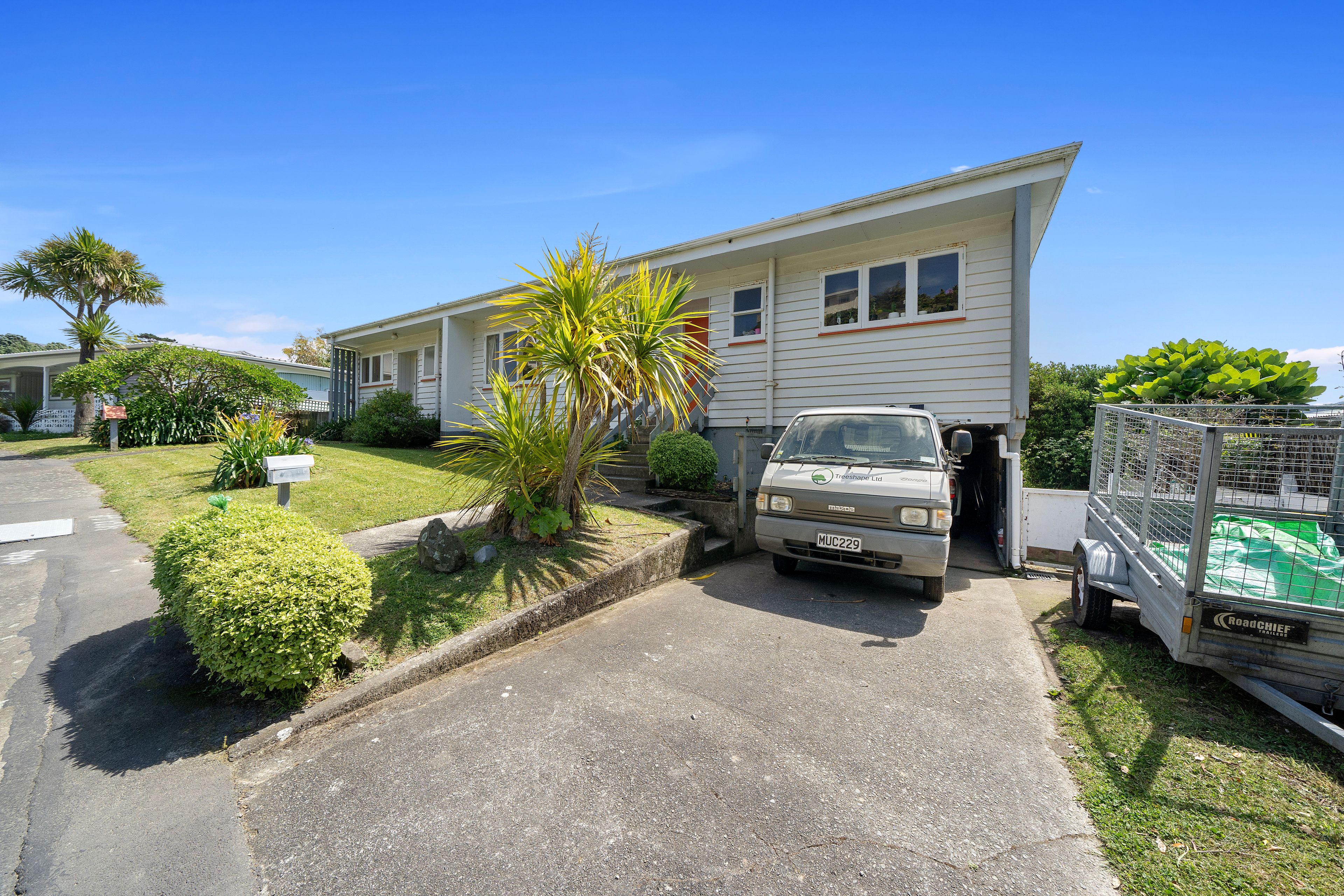 9 Southern Cross Crescent, Island Bay, Wellington City