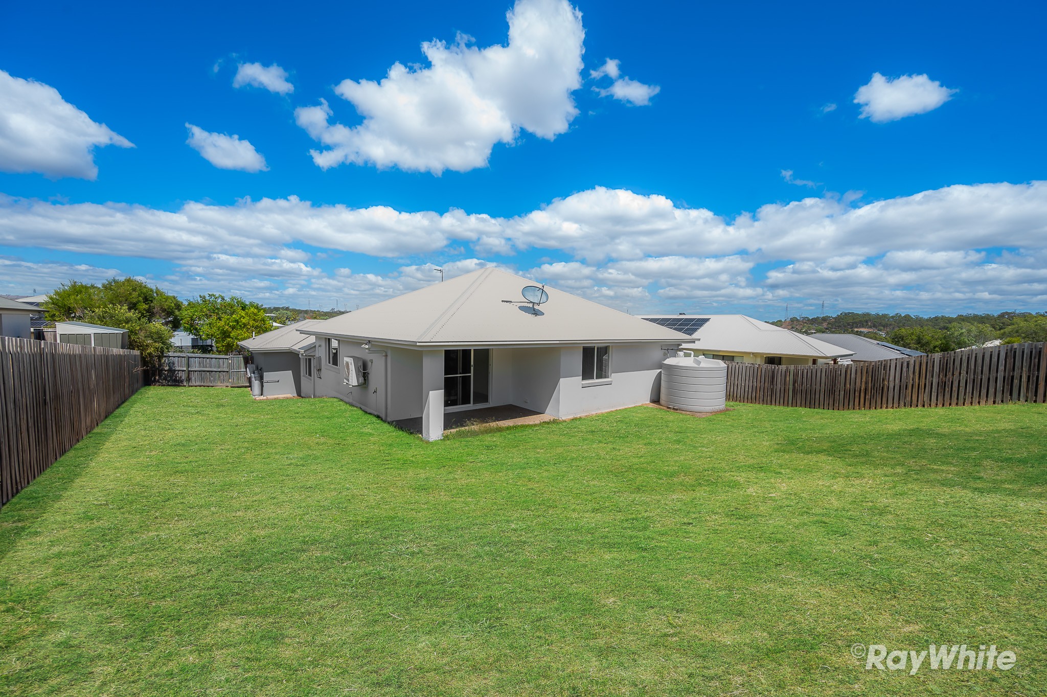 7 Eccles Close, Kirkwood, QLD 4680