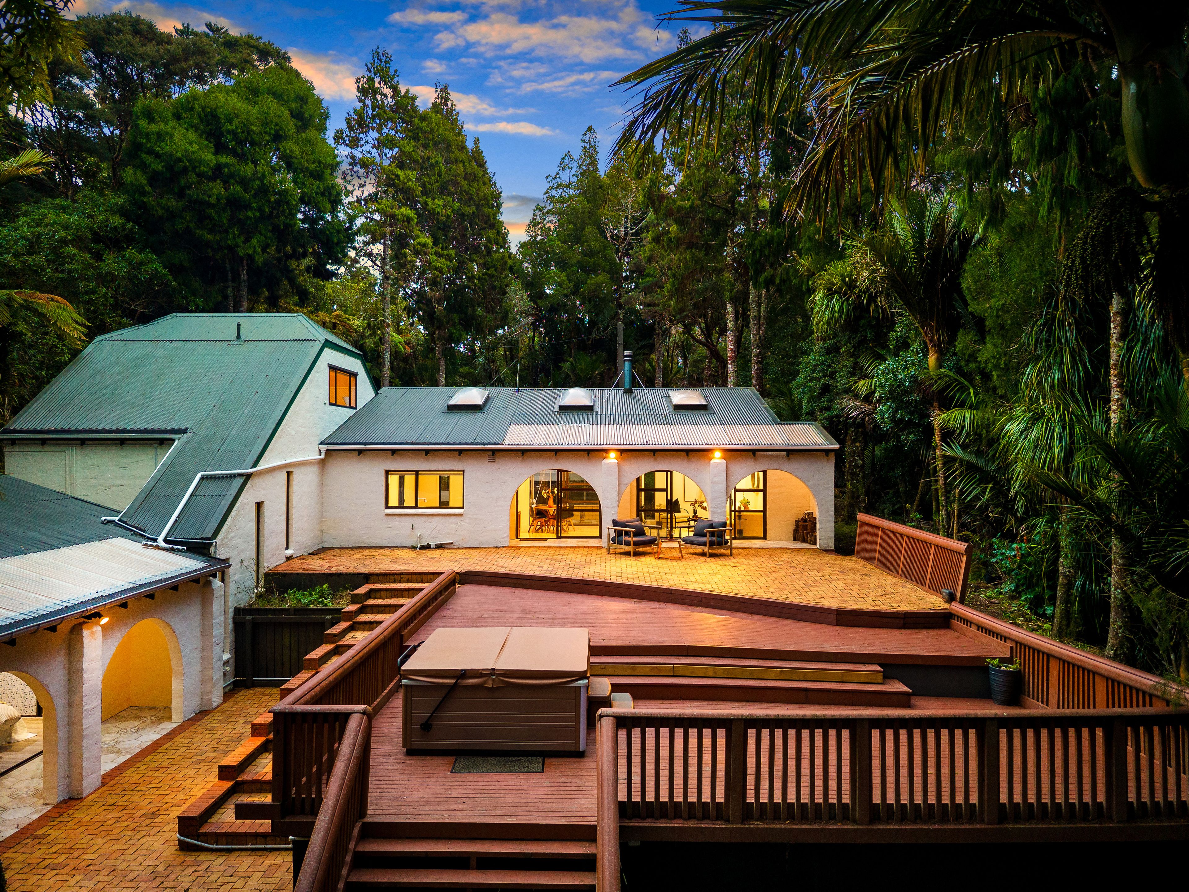 719 Scenic Drive, Henderson Valley, Waitakere City