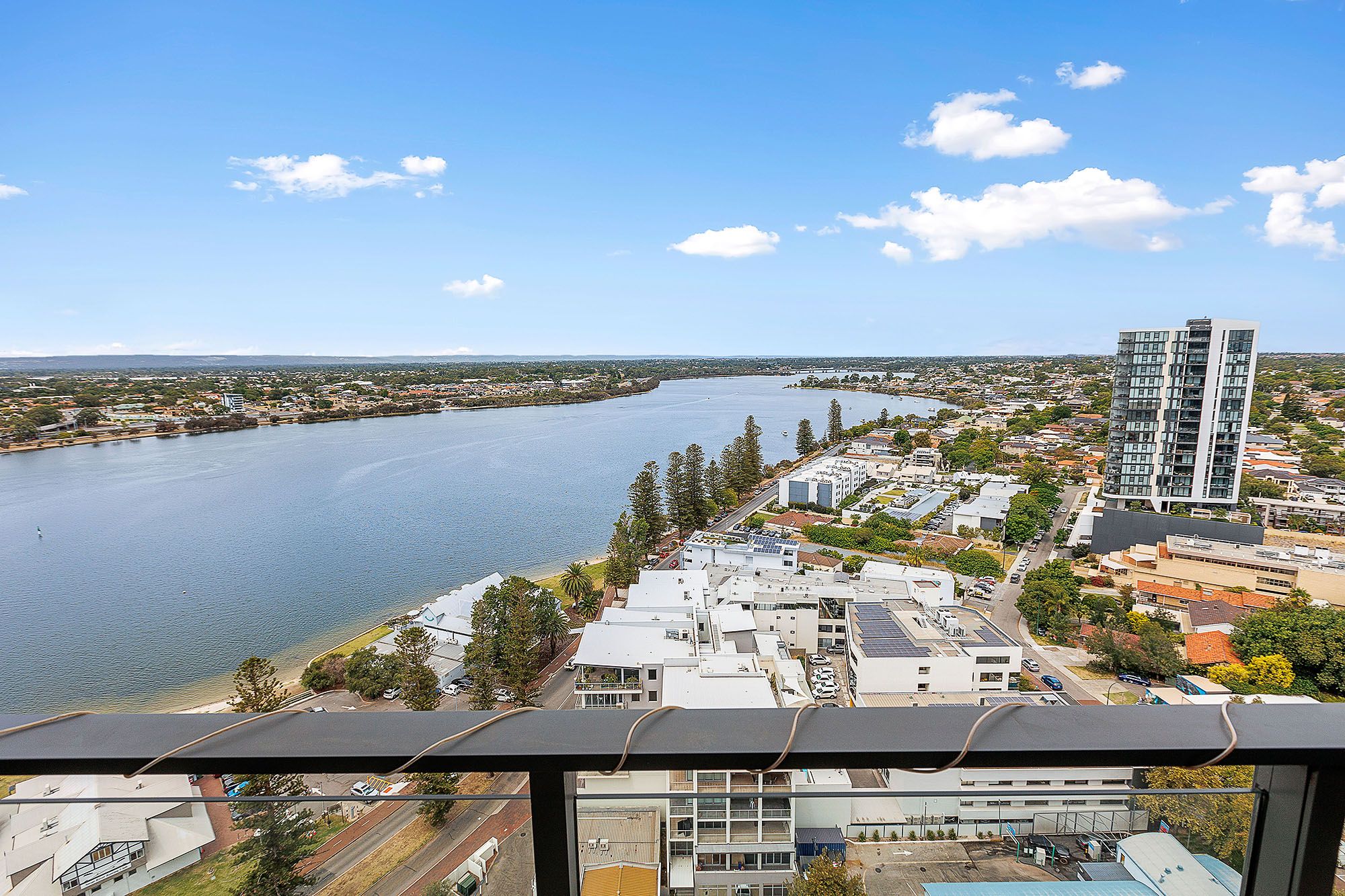 2007/908 Canning Highway, Applecross, WA 6153