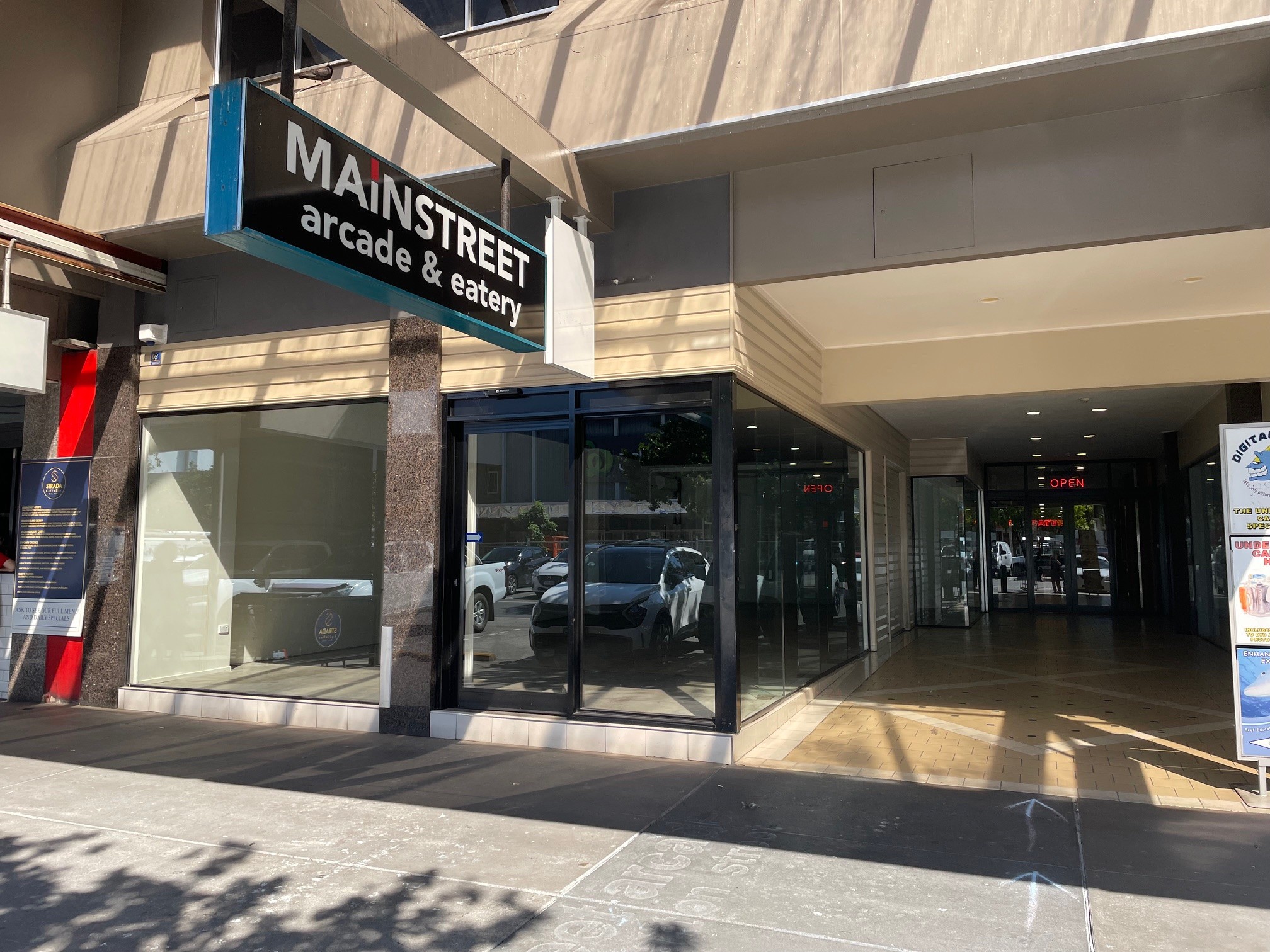 81-85 Lake Street, Cairns City, QLD 4870